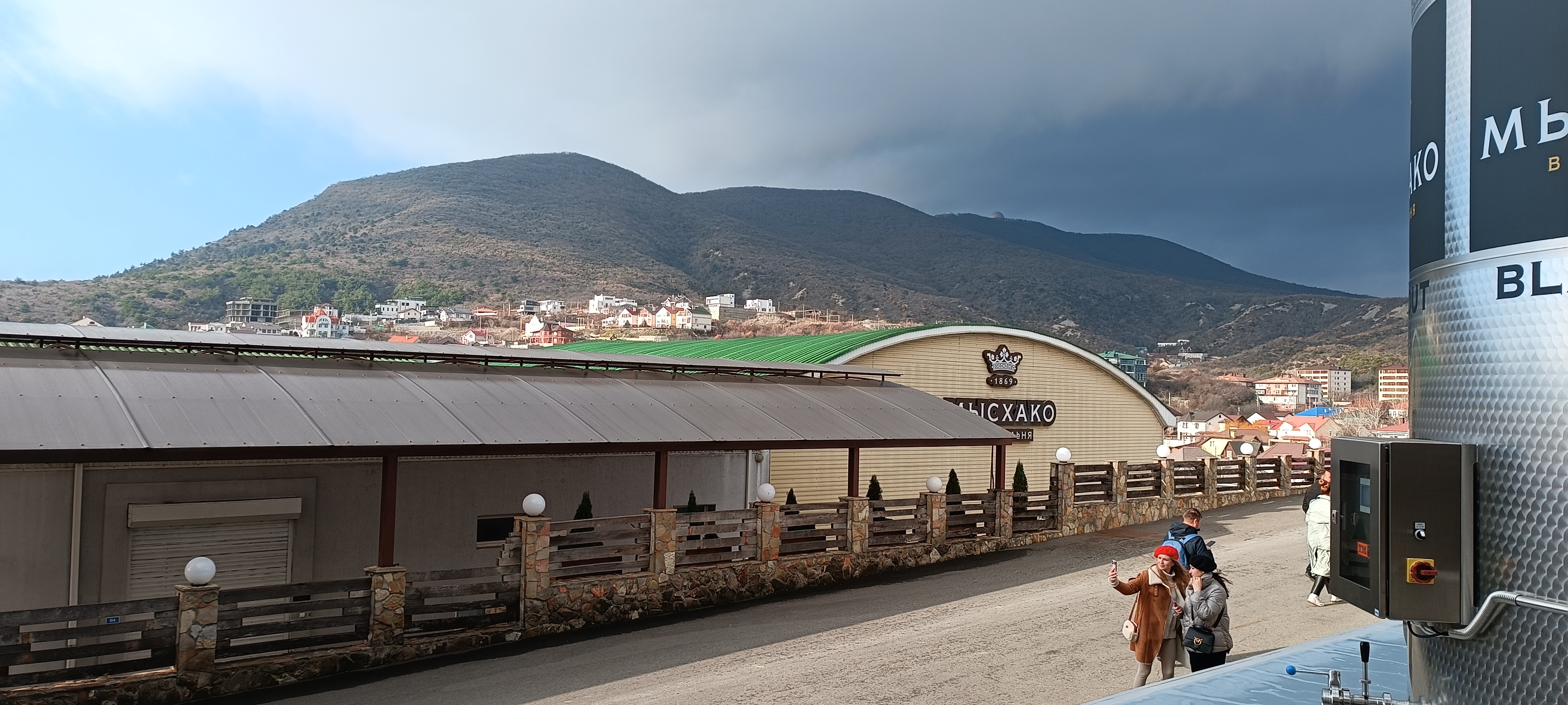 От старинных виноделен к современным (3/26)