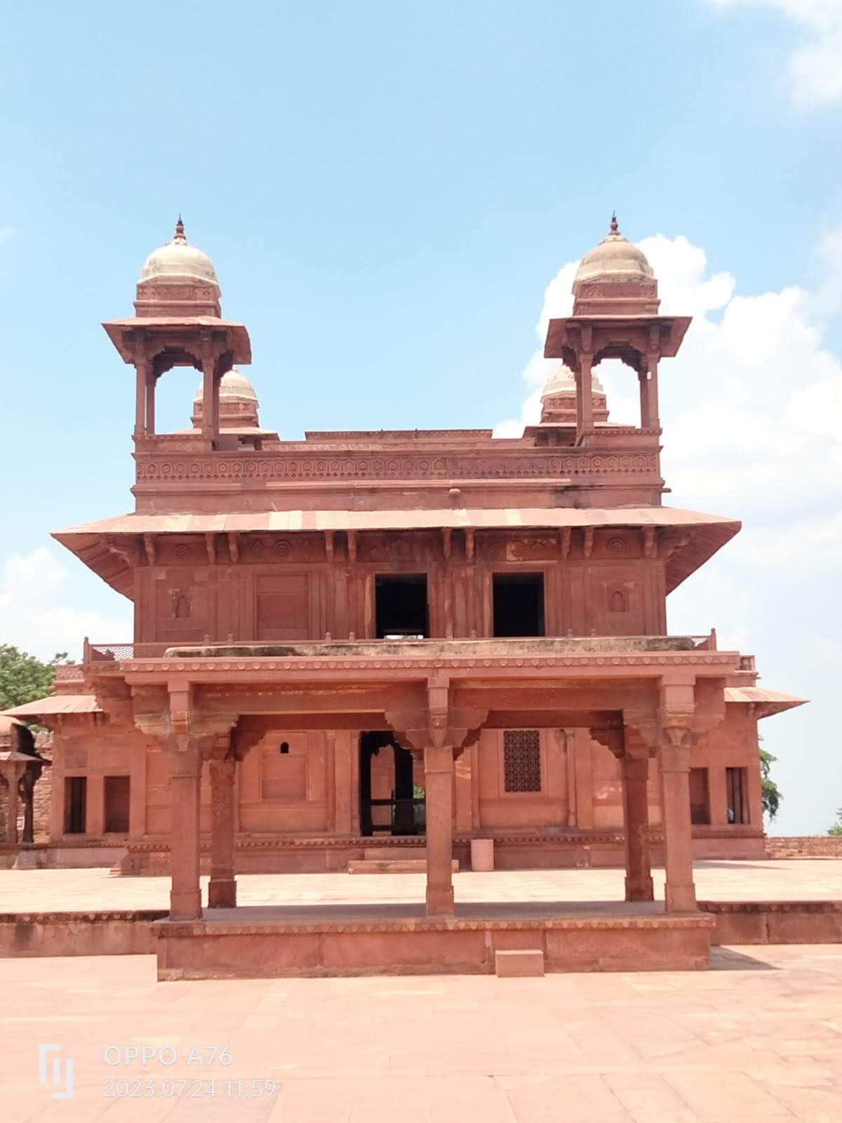 Тайны Агры: Путешествие сквозь века к Тадж-Махалу и Фатехпур-Сикри (4/8)