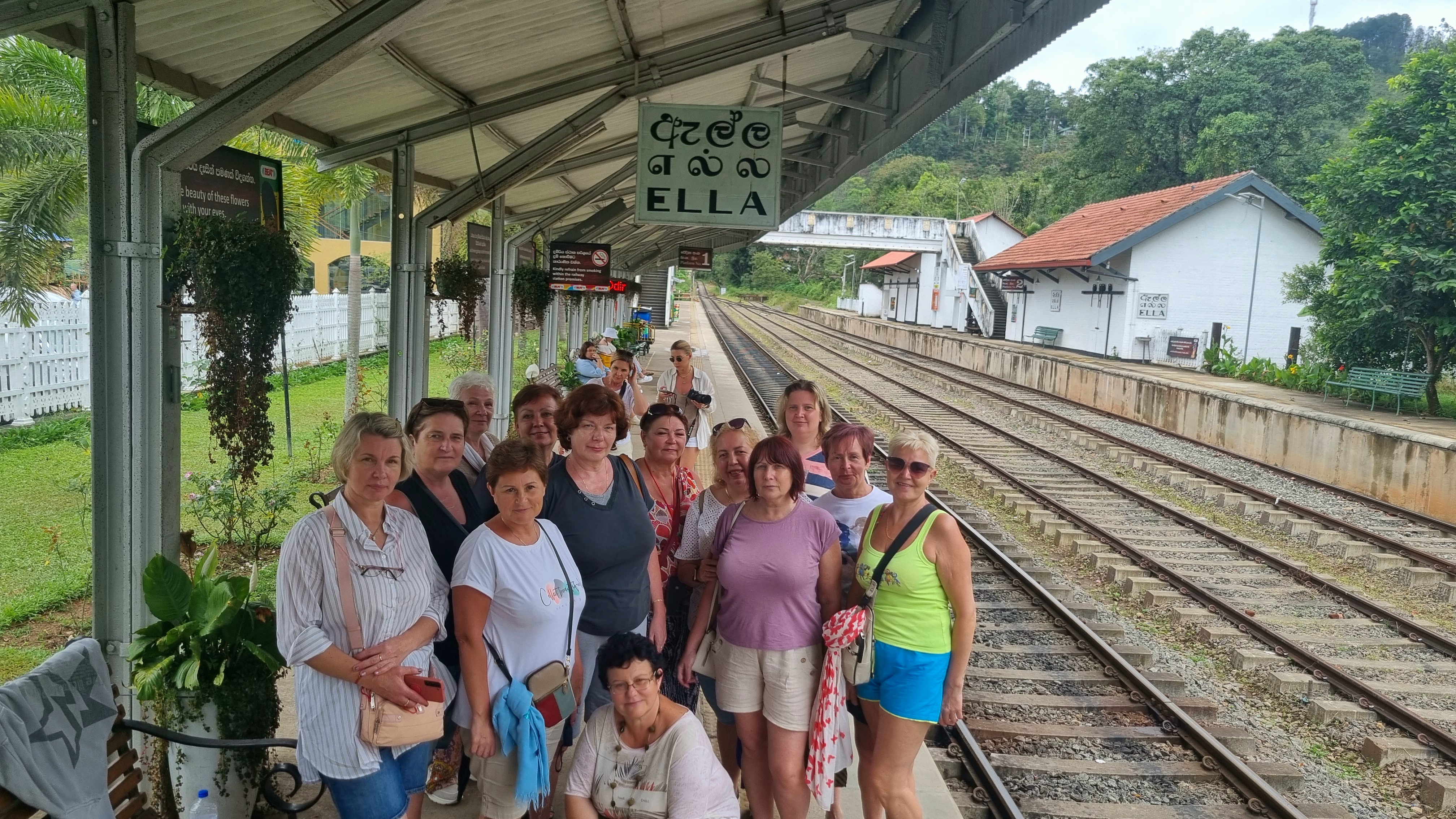 Девятиарочный мост, Малый Пик Адама, водопад Раван