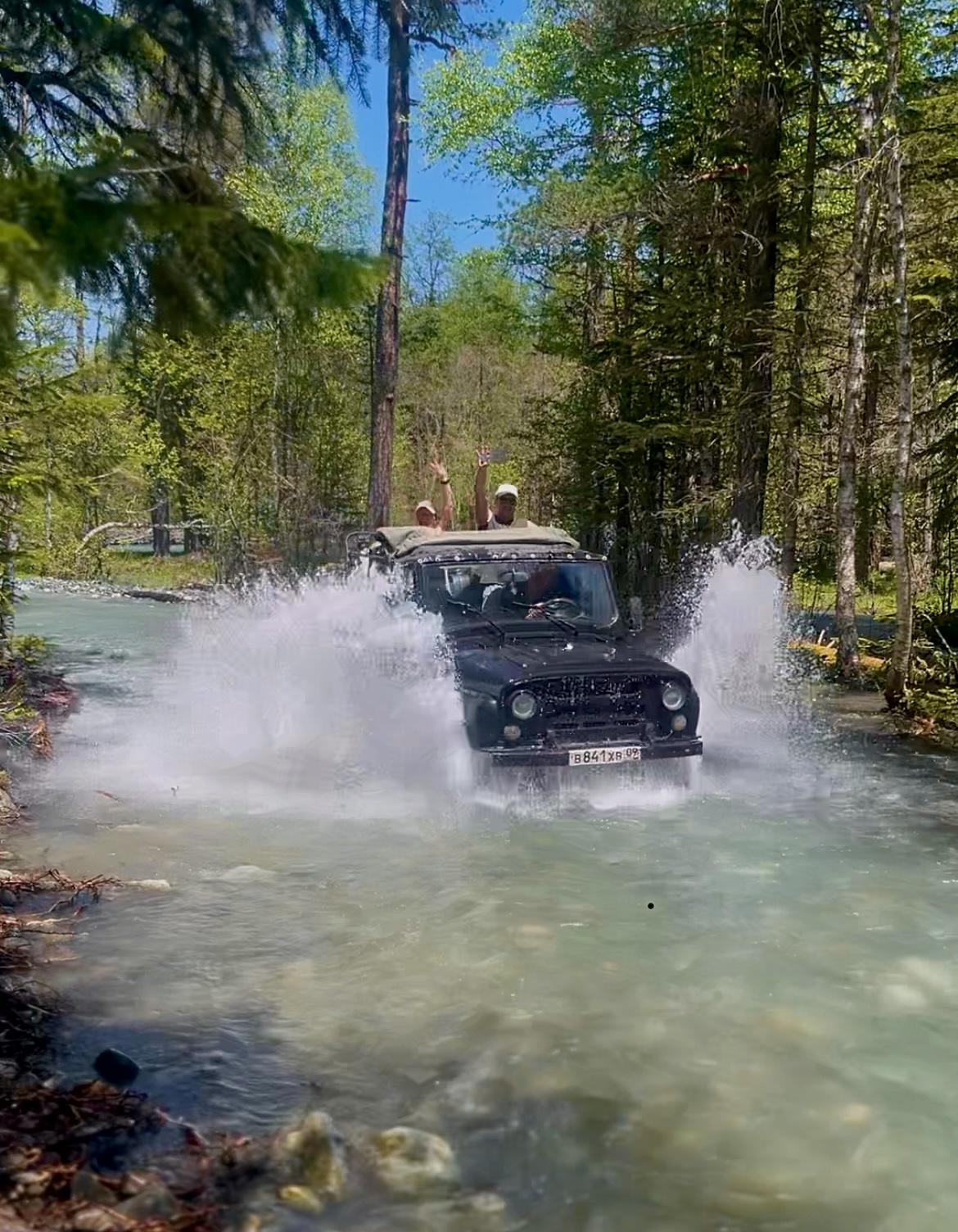 Джиппинг к Белым водопадам  Архыза