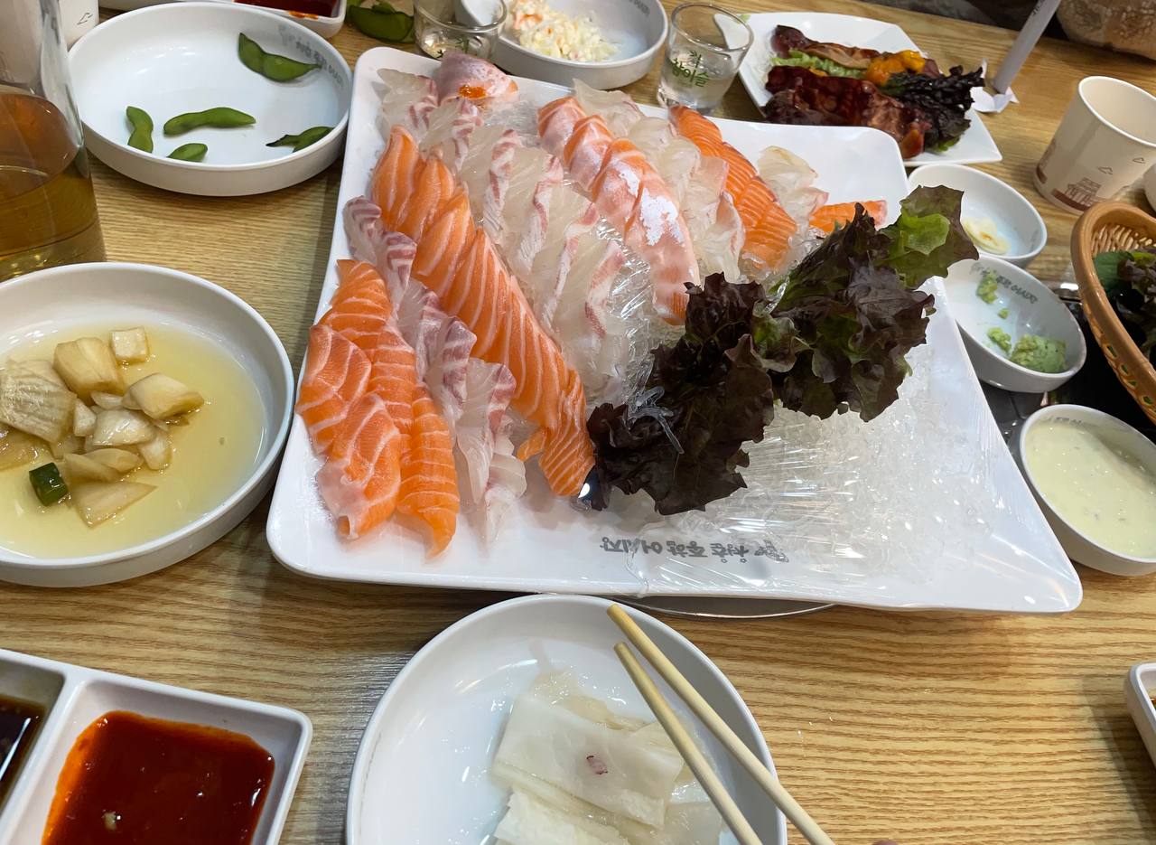 Осень в Южной Корее: Симфония Красного клена и Морского Бриза (11/19)