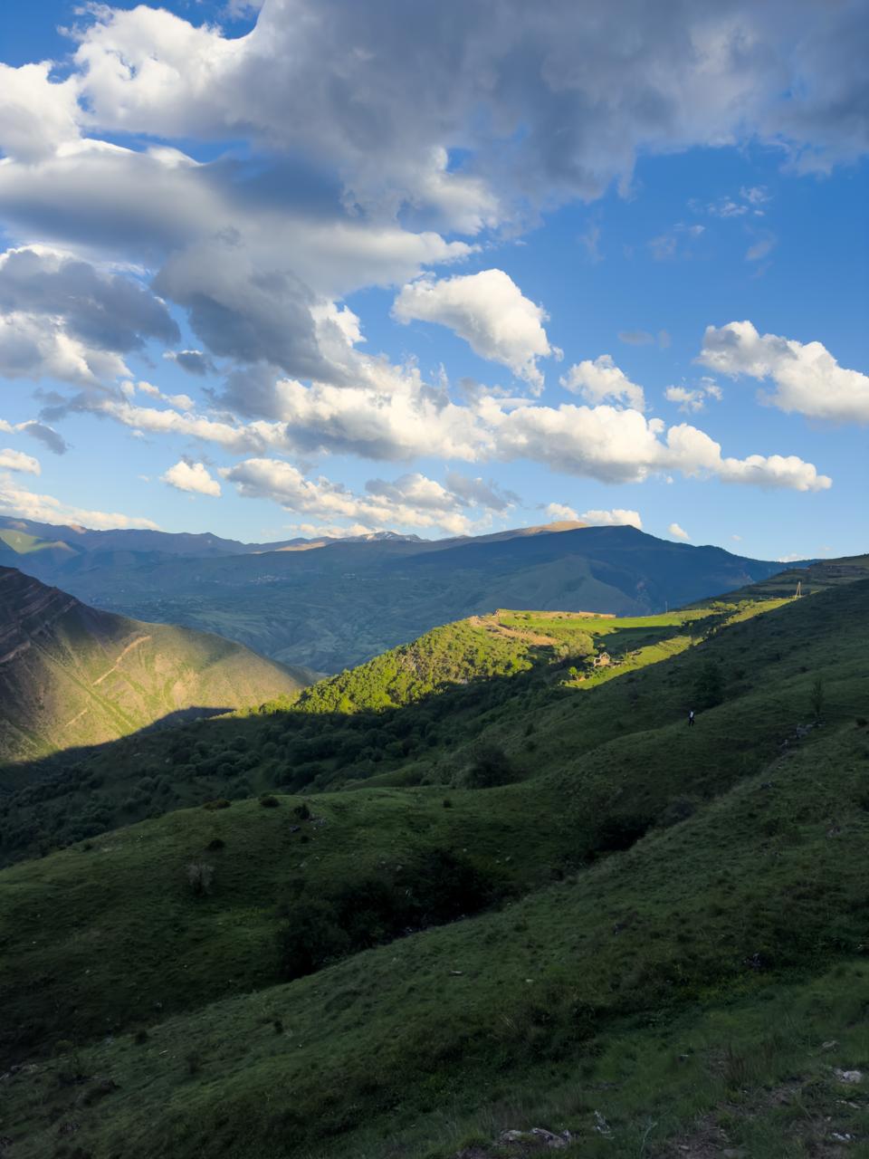 Заброшенные аулы Кахиб и Гоор, Язык Тролля