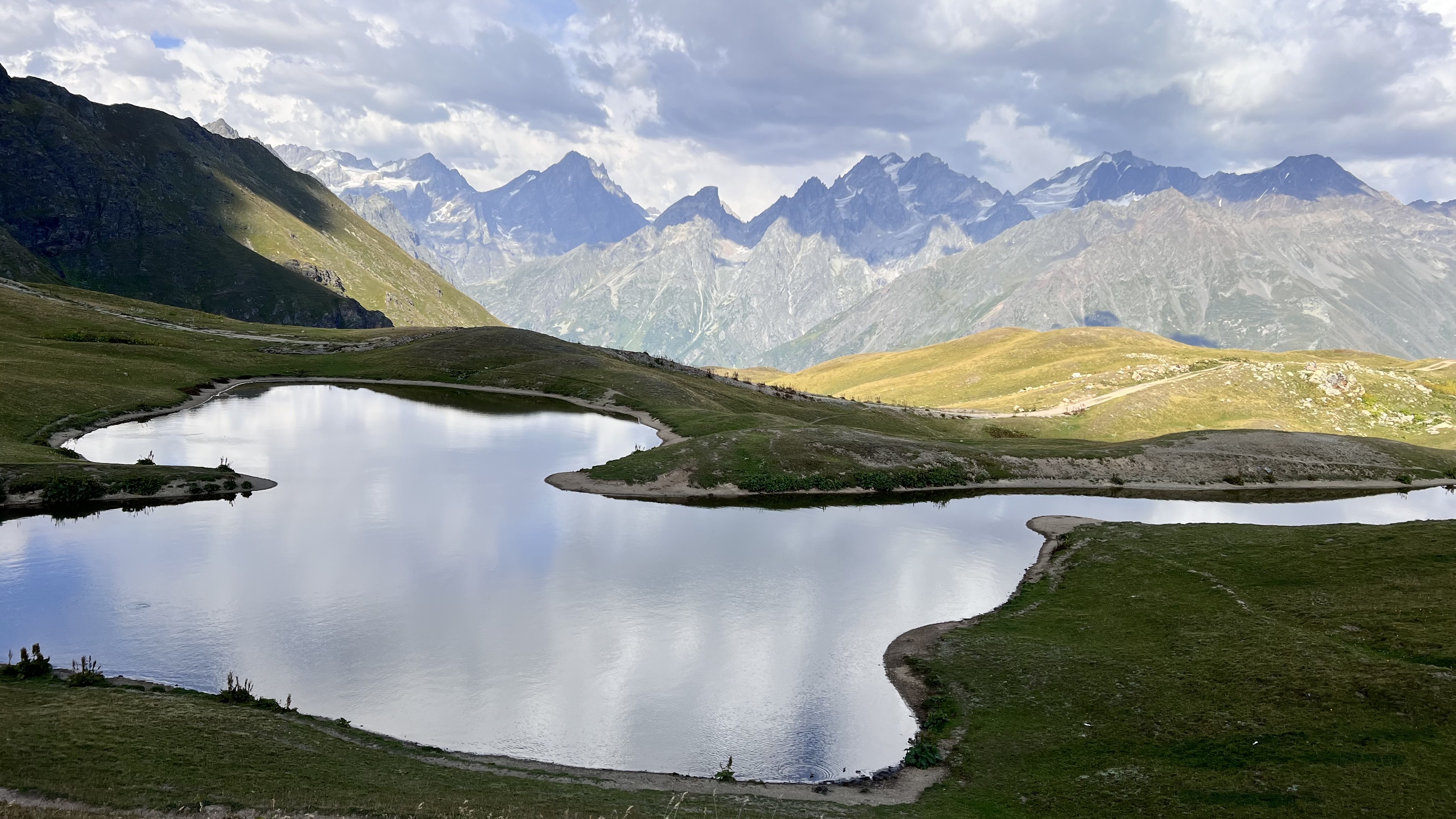 Рача и Сванети- два самых живописных региона Грузии в одном туре. (8/52)