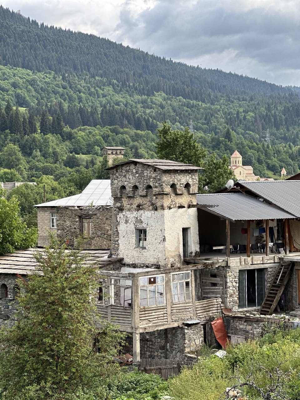 Тур в горы Грузии. Горная Сванетия. Снежные вершины, водопады, каньоны, пещеры (19/69)