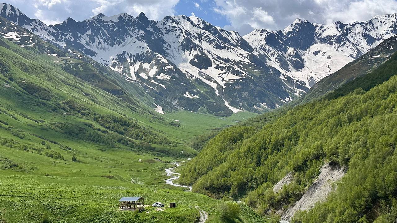 Тур в горы Грузии. Горная Сванетия. Снежные вершины, водопады, каньоны, пещеры (44/69)