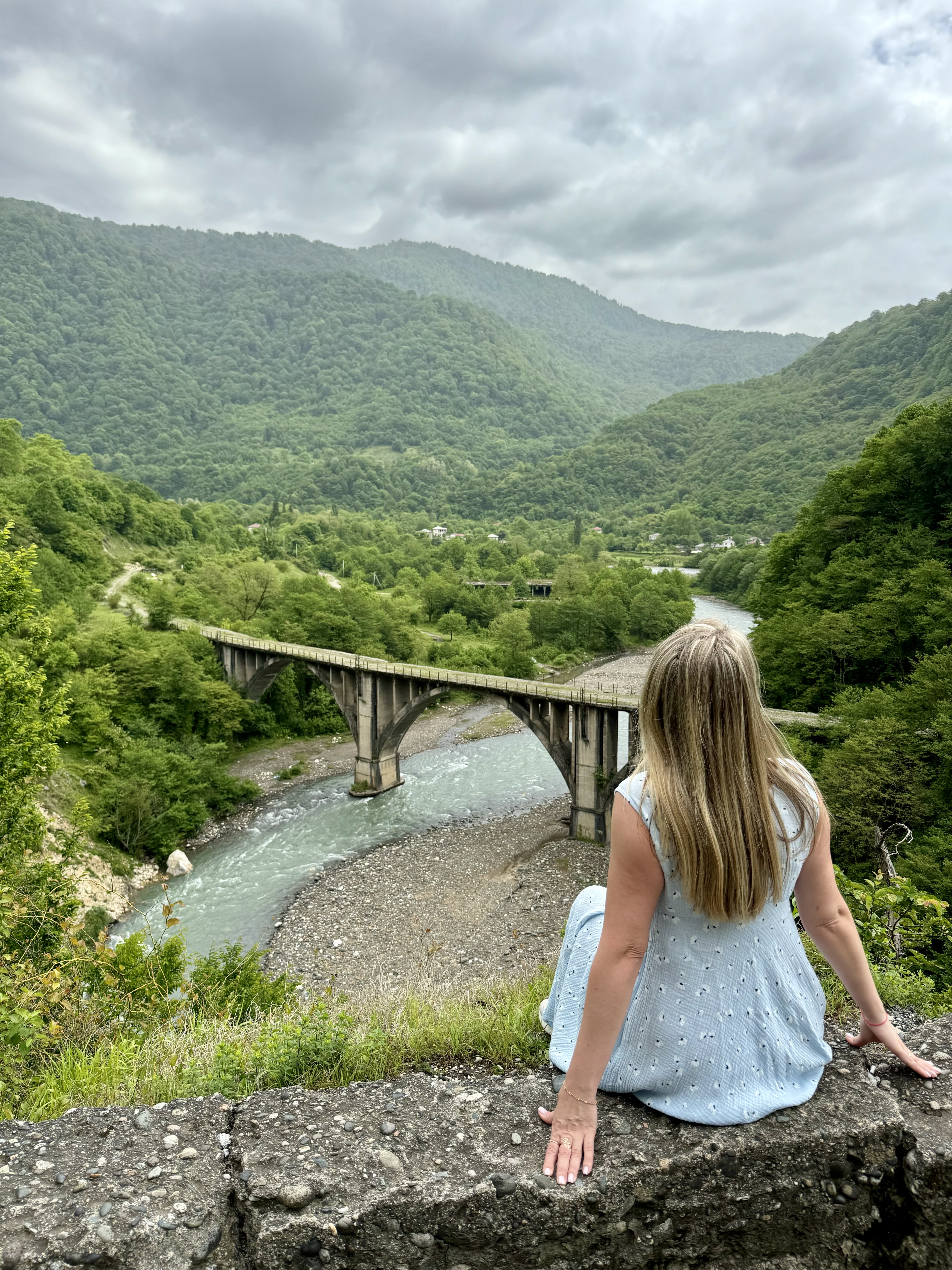 Гортензии и водопады Восточной Абхазии (9/14)