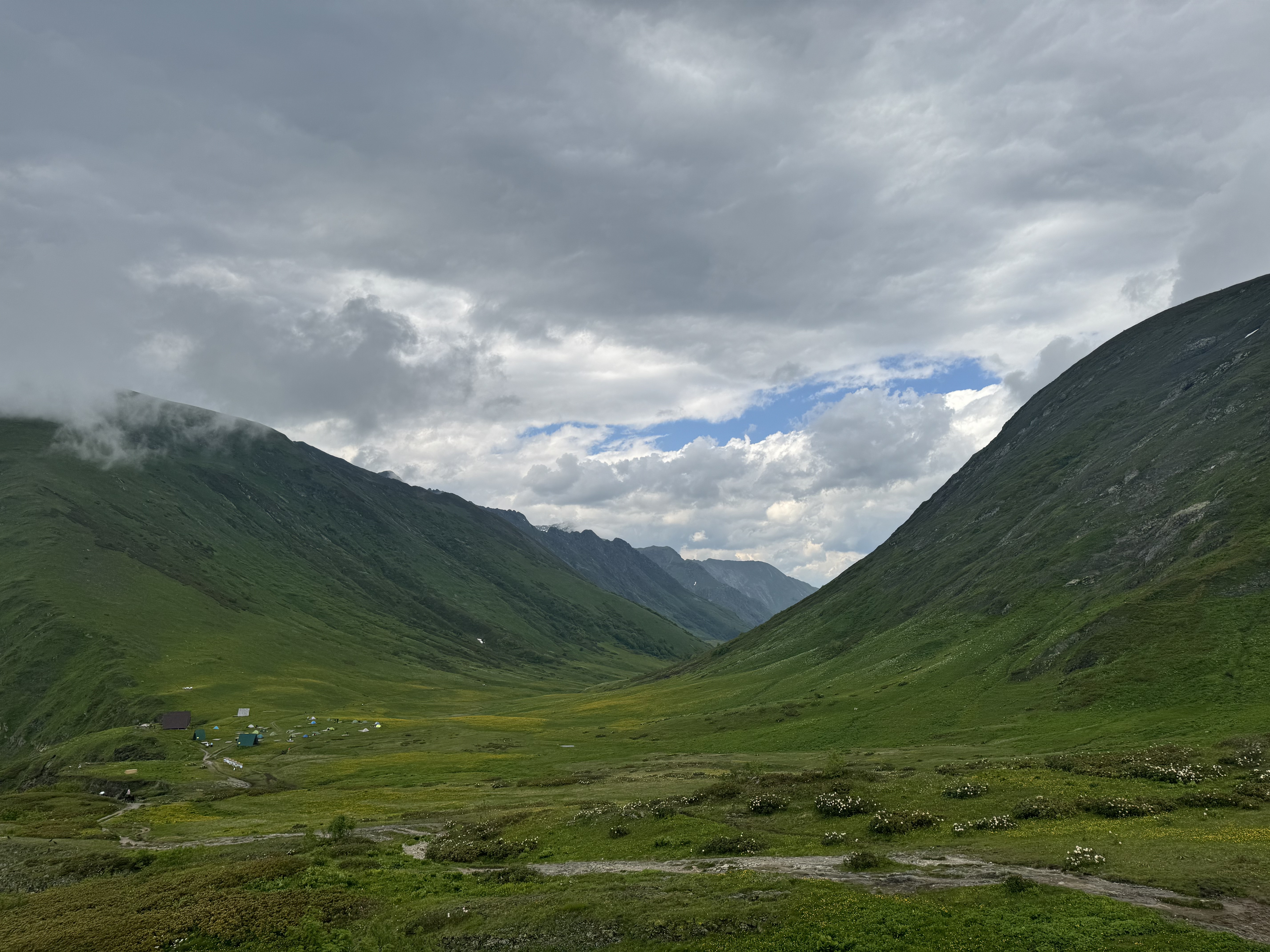 Поход на Бзерпинский карниз