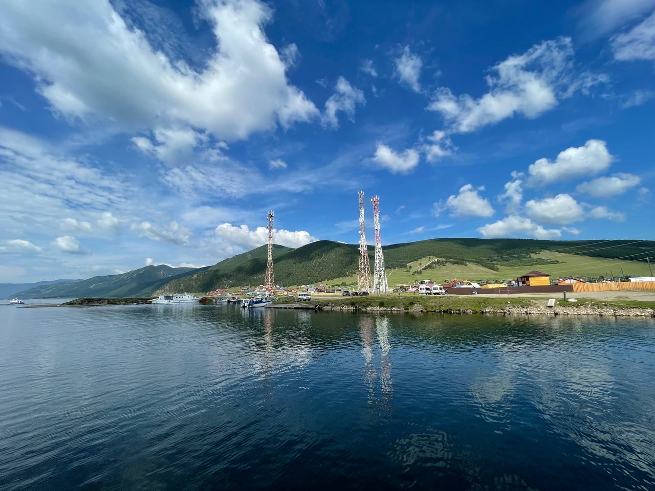 Большое Голоустное и величие Байкала (3/46)