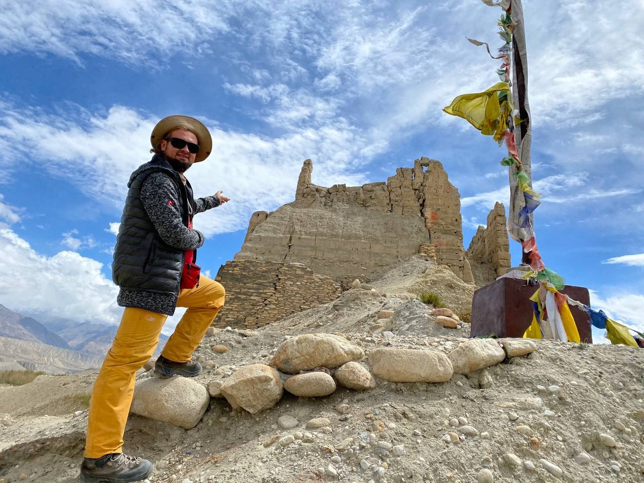 Тибет через Лхасу: Кора Полнолуния вокруг горы Кайлас на Сага-Даву (2/60)