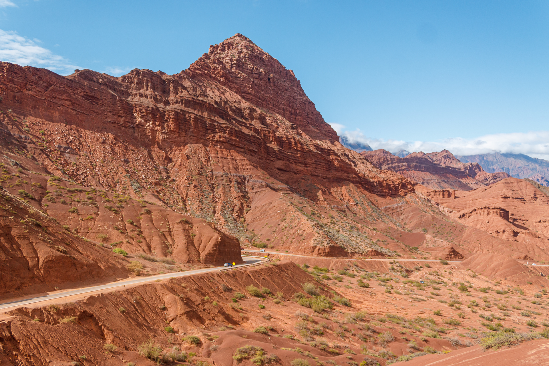 12 дней Северной Аргентины: кактусы, солончаки, радужные горы (10/47)