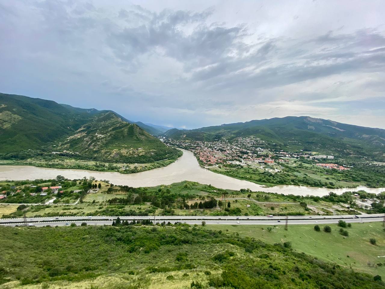 Кинотерапия и телесные практики в Грузии (12/20)