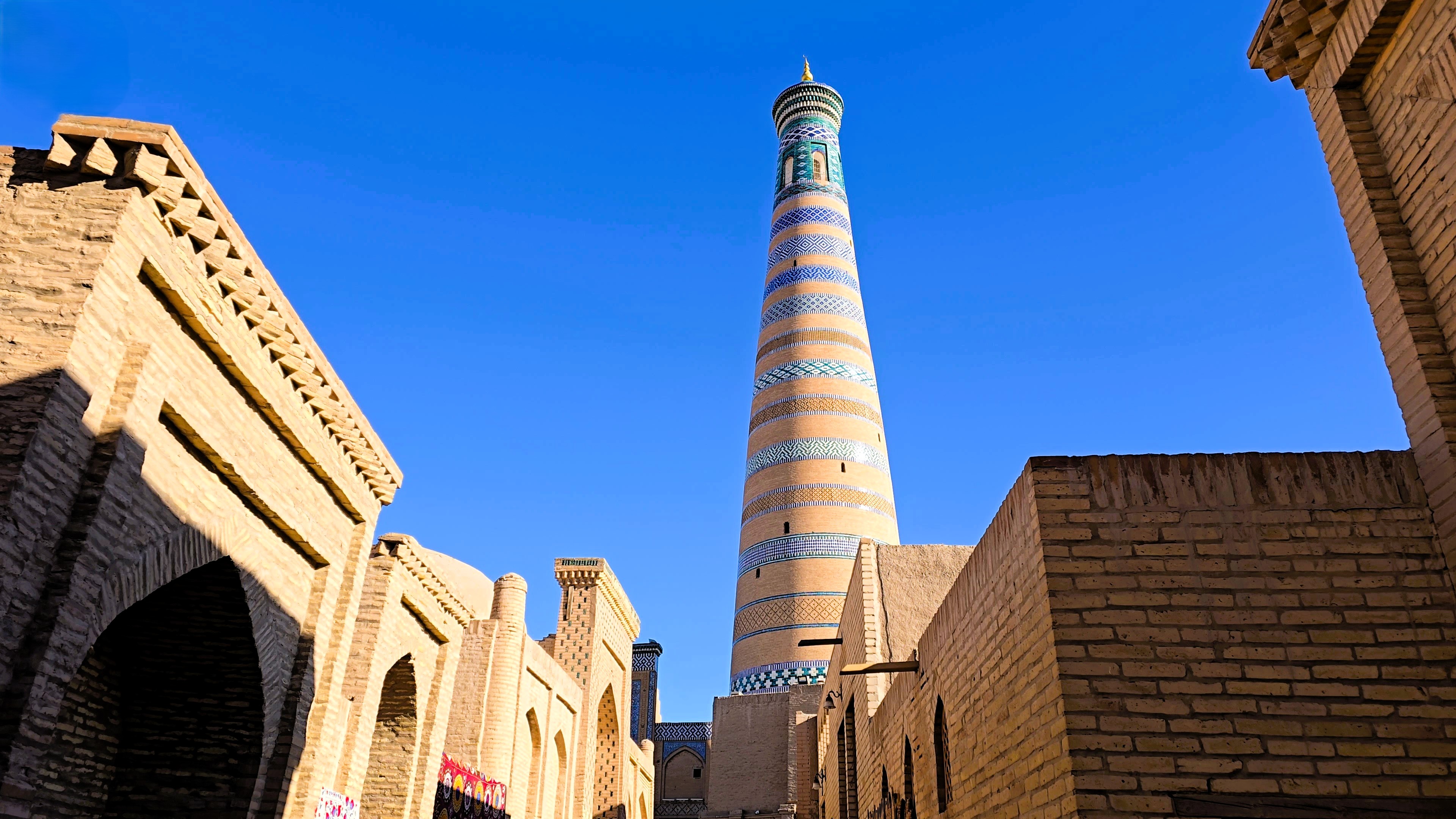 Экскурсия из Бухары в Восточную Сказку (Хиву)