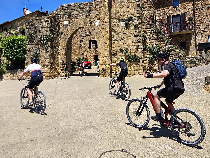 Групповой велотур Toscana Deluxe - Премиальный отдых в Италии (91/131)