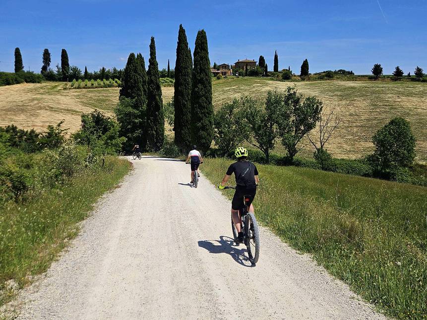 Групповой велотур Toscana Deluxe - Премиальный отдых в Италии (90/131)