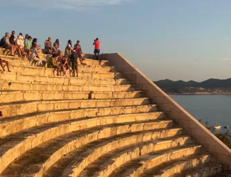 Рай для девочек: яхта, вилла и бирюзовые пляжи в Каше (Греческая часть Турции) (8/27)