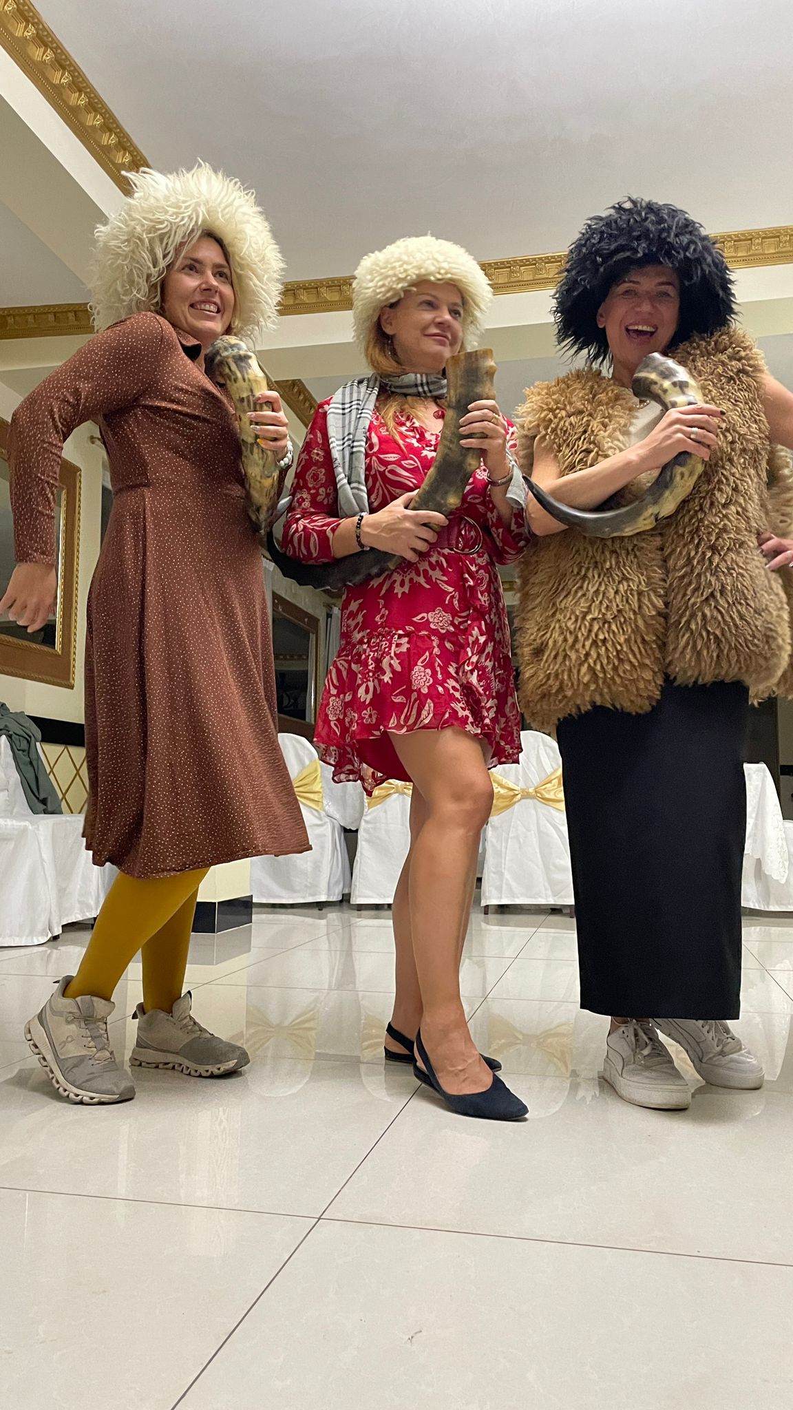 Атмосферная  Грузия с морем, сбором винограда и изготовлением вина (16/35)