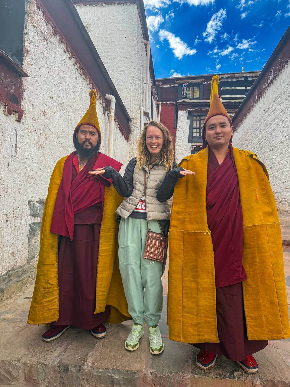 Тибет. Лхаса-Кайлаш. Тур с корой вокруг Кайлаша. Гид буддолог. Отели 4-5. (88/135)