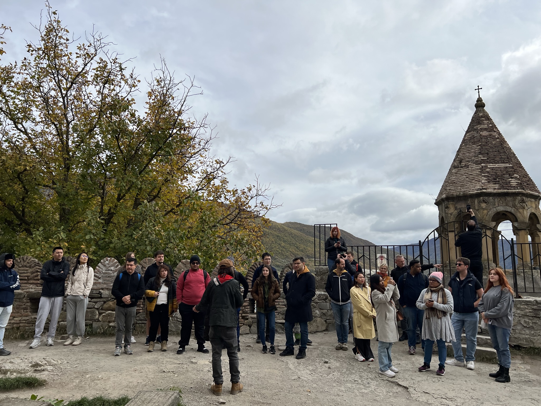 В объятиях таинственной Грузии с отдыхом в загородном Vip комплексе (12/35)