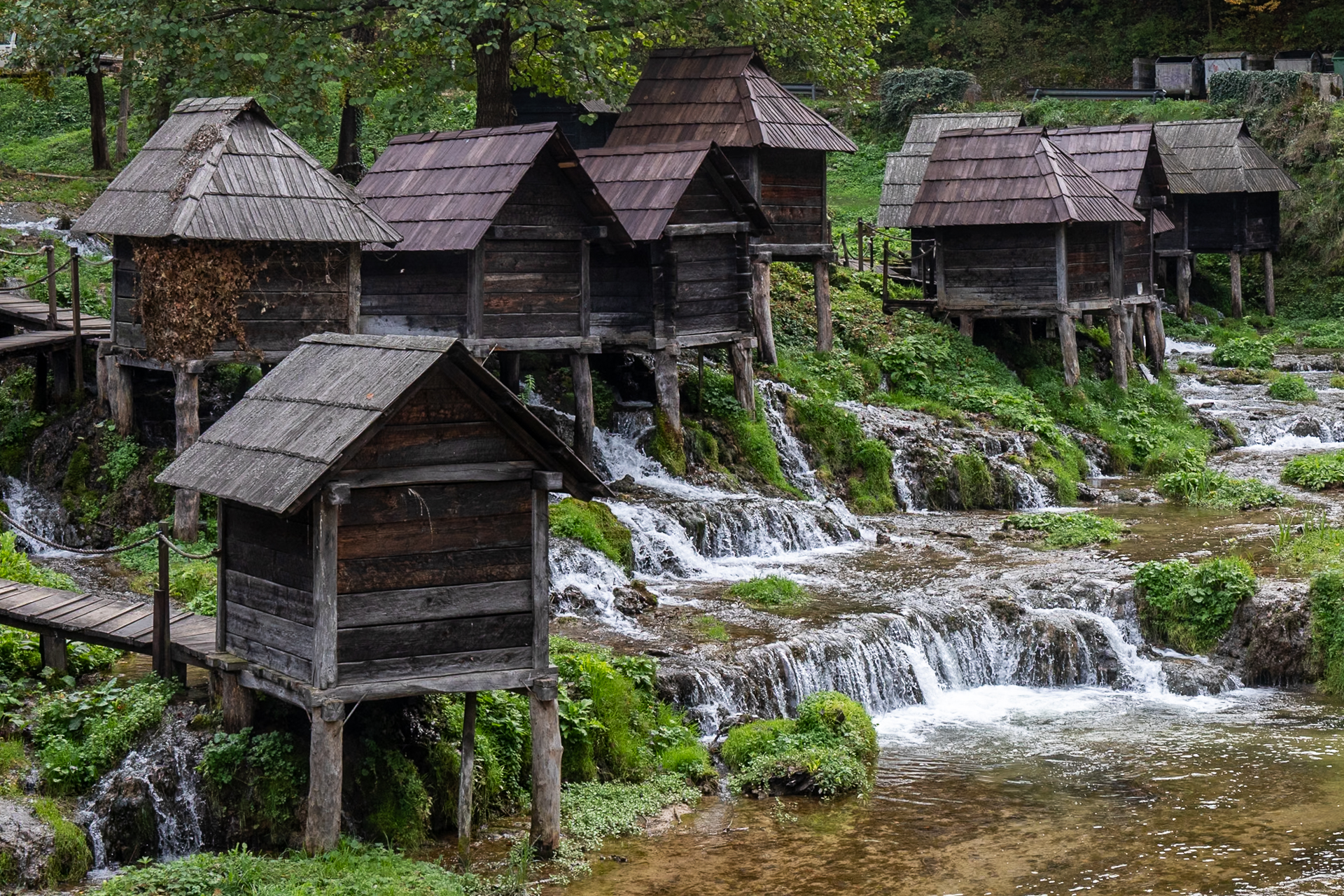 Босния и Герцеговина. Страна гор, долин и мостов (20/42)