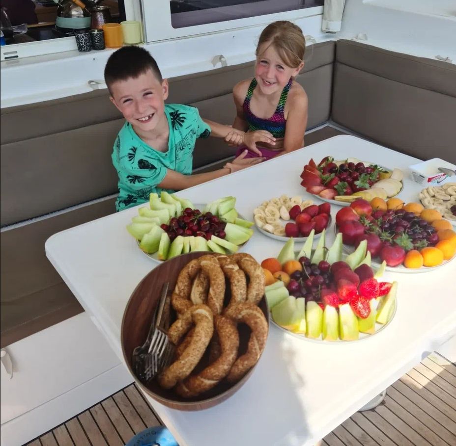 Морские тайны: увлекательные семейные приключения на яхте! (на Баварии из Финике) (20/44)