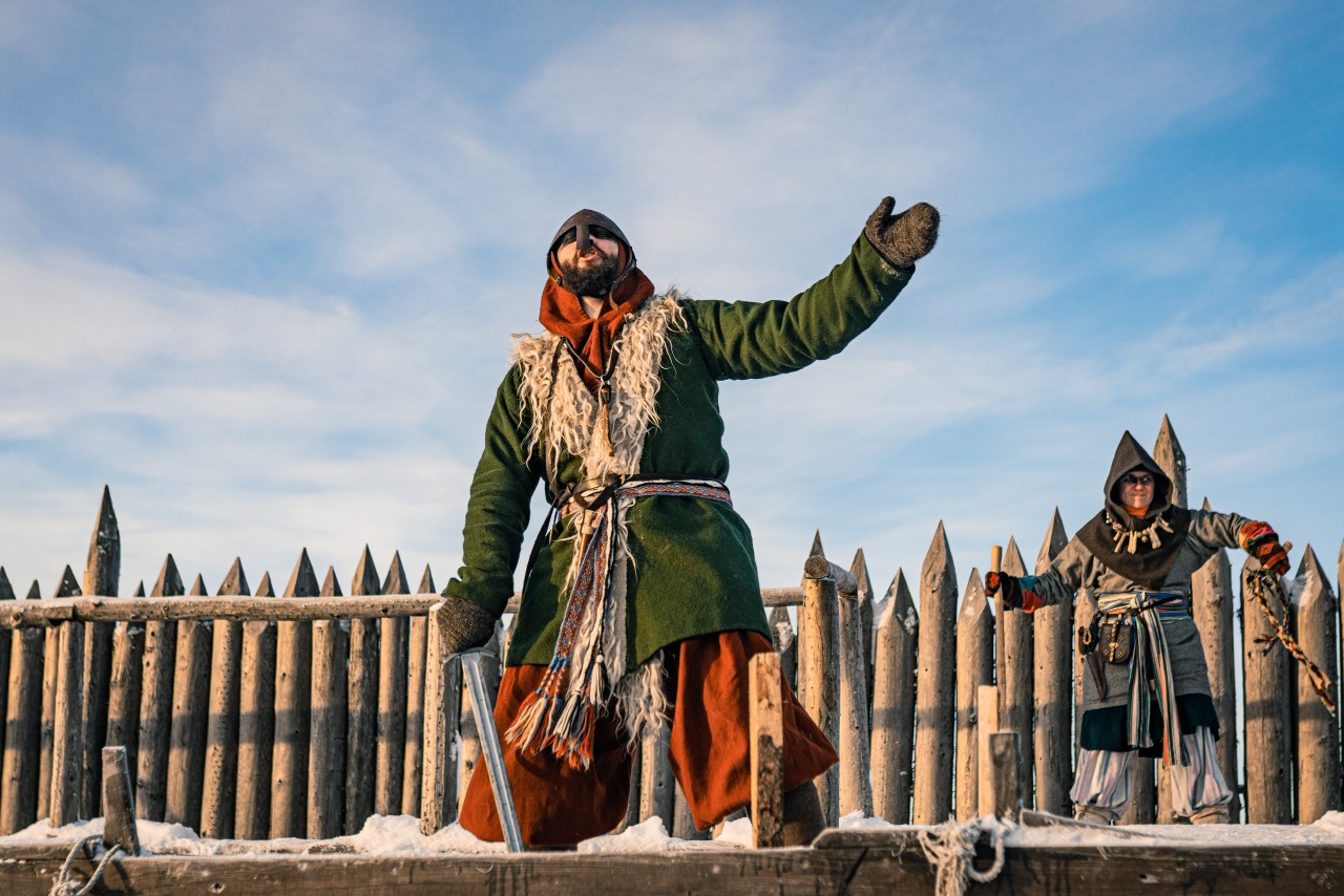 Зимняя Карелия. Комфорт-тур до 7 человек: ретропоезд, Рускеала, Ладога, саамы и хаски