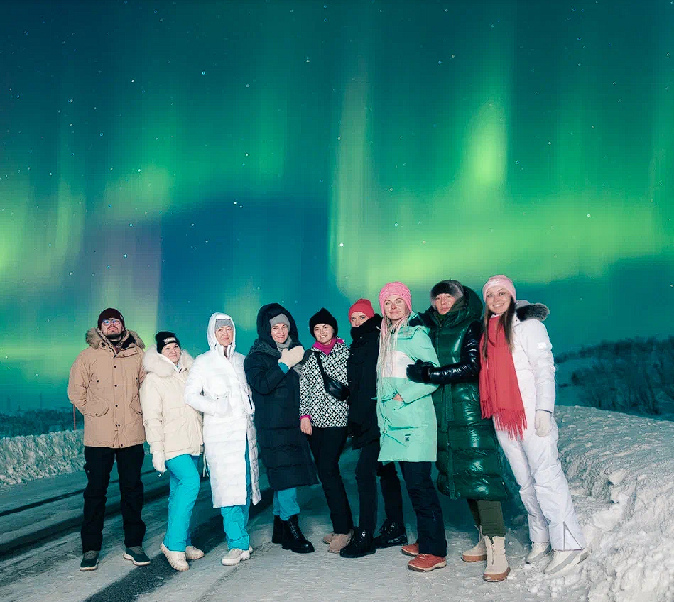 Северное сияние + Териберка. Комфорт тур до 6 чел. Киты, тундра, хаски и олени