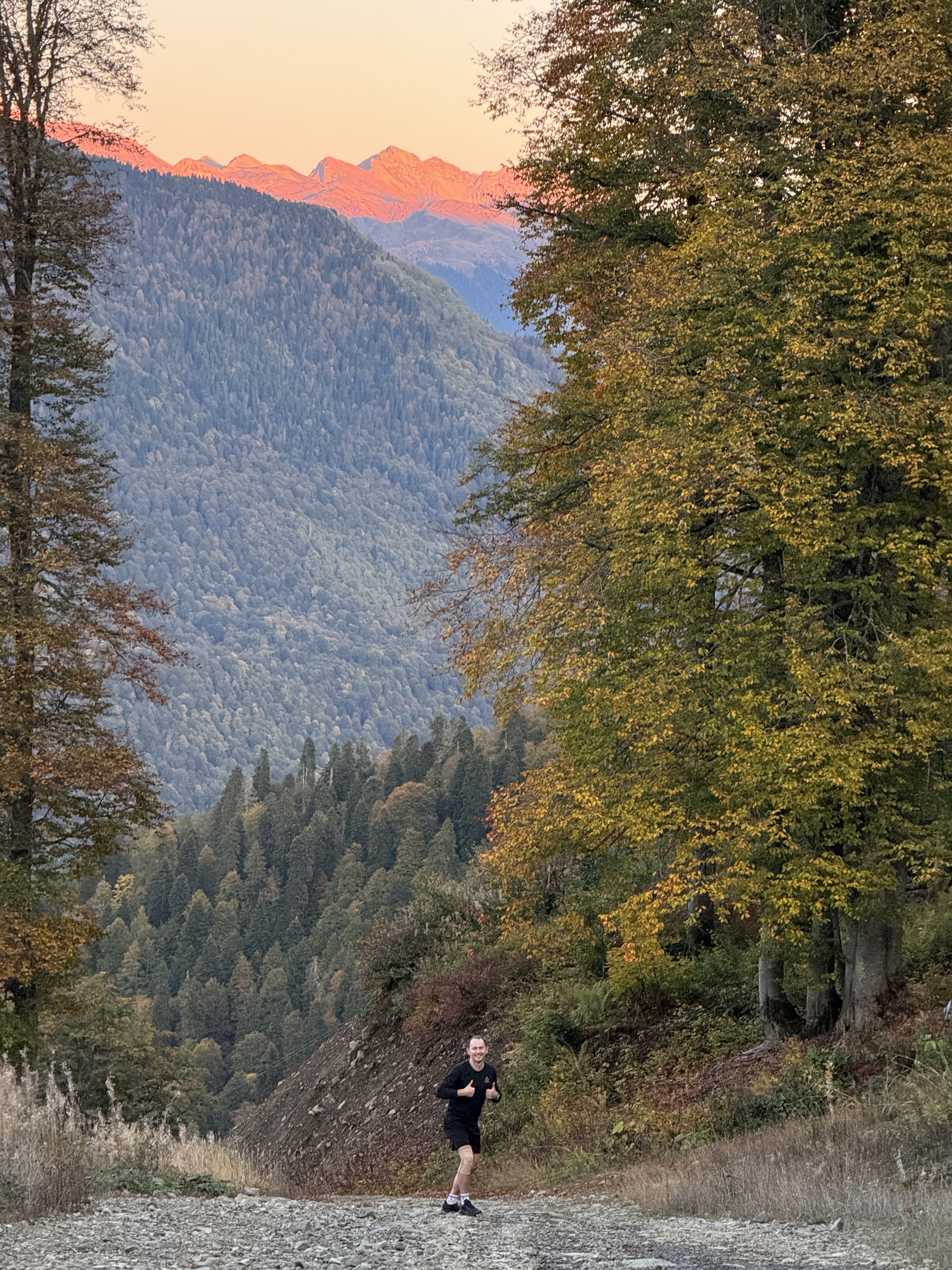 Врываемся в сезон: Тренировочный тур на Роза Хутор (2/19)