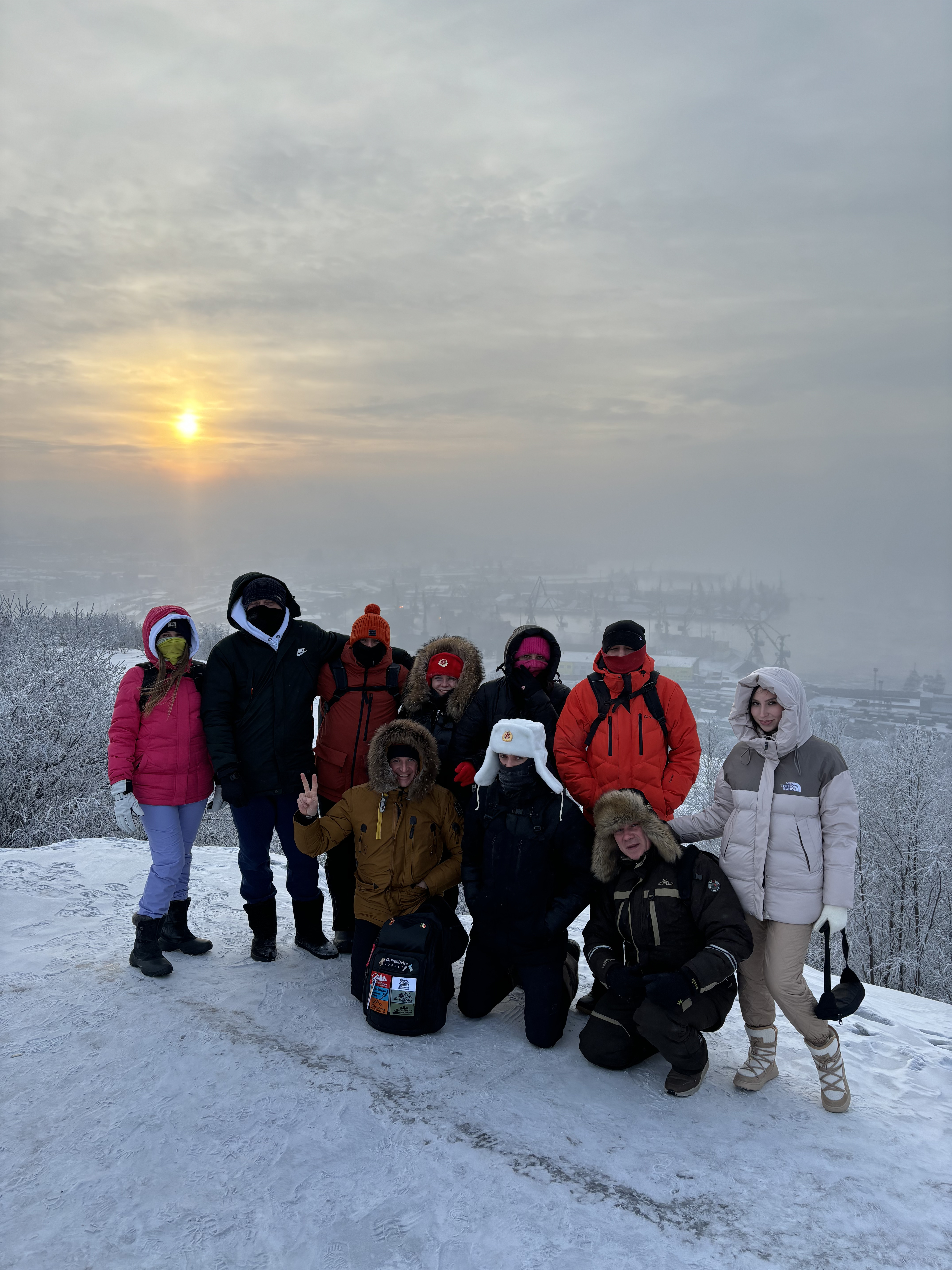 Мурманск, олени, саамы, сияние