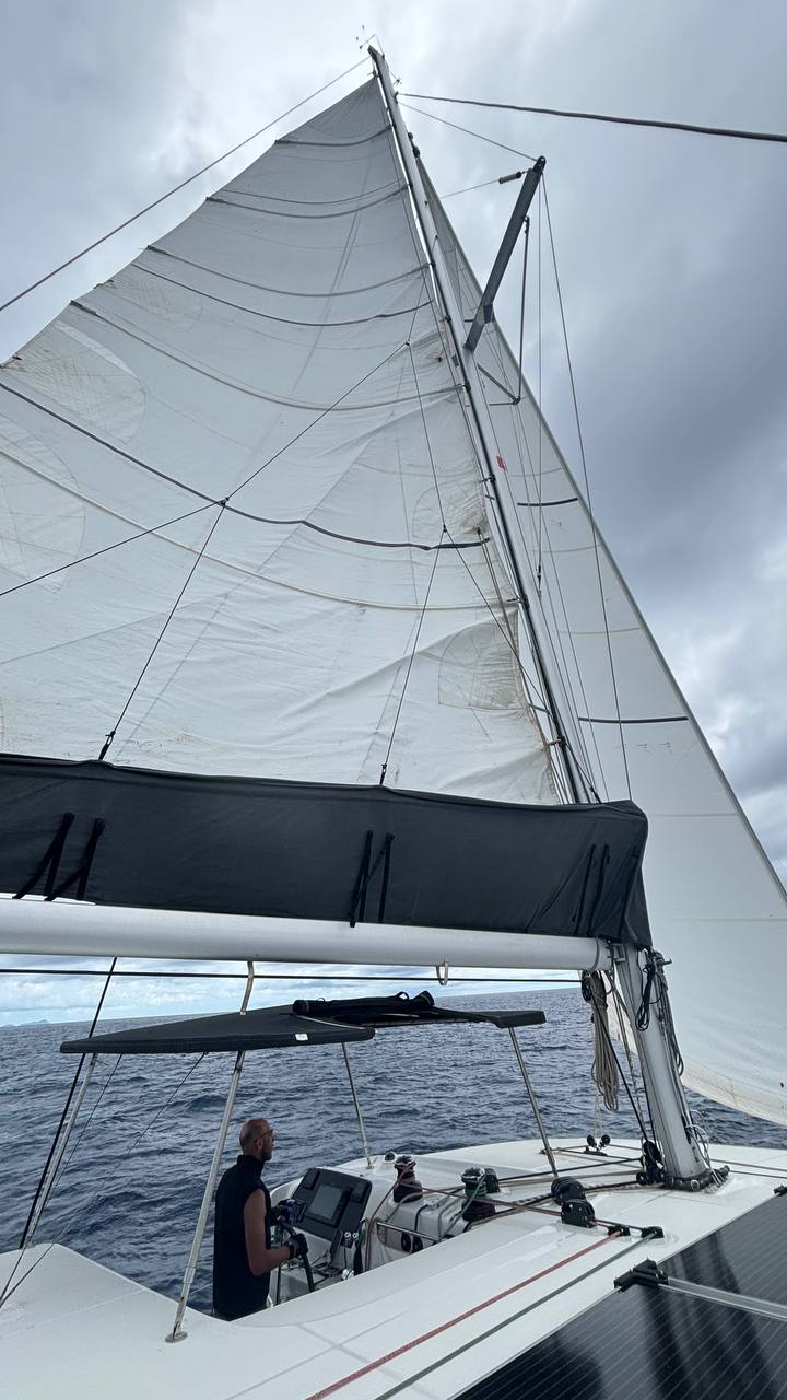 Отпуск для семьи: увлекательный тур под парусом на Сейшелах (2/37)