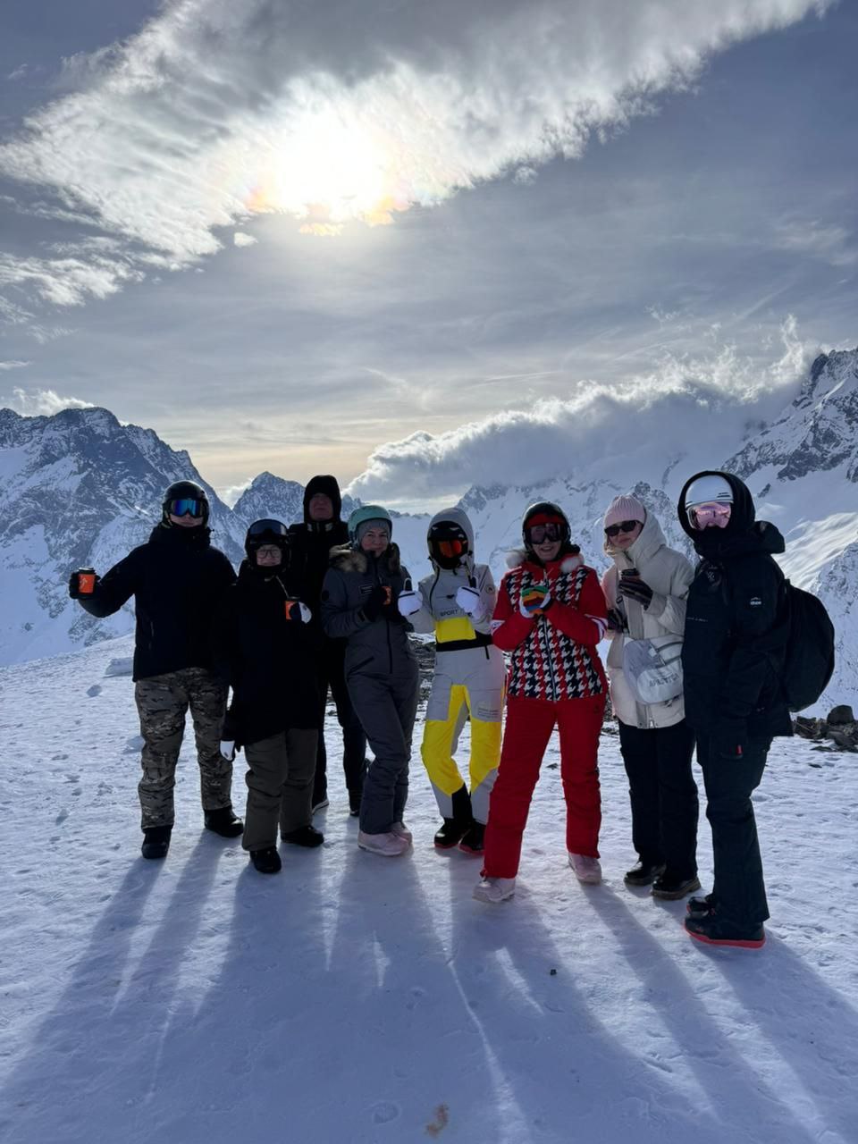 На вершину Мусса-Ачитара, исследуем окрестности