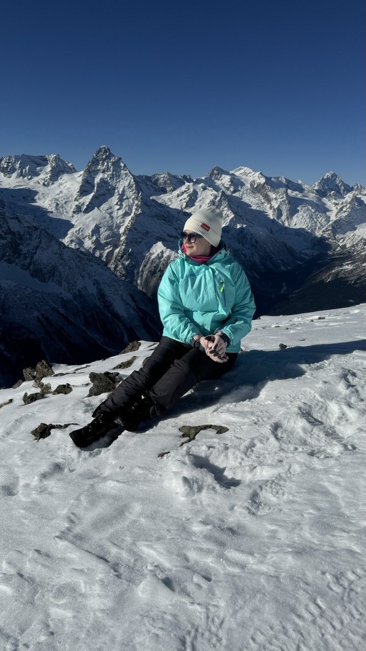 На вершину Мусса-Ачитара, исследуем окрестности