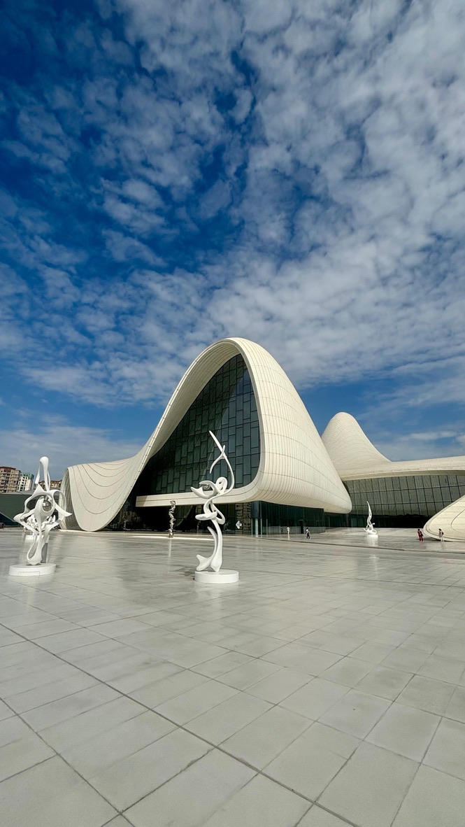 Салам, Баку! (45/81)