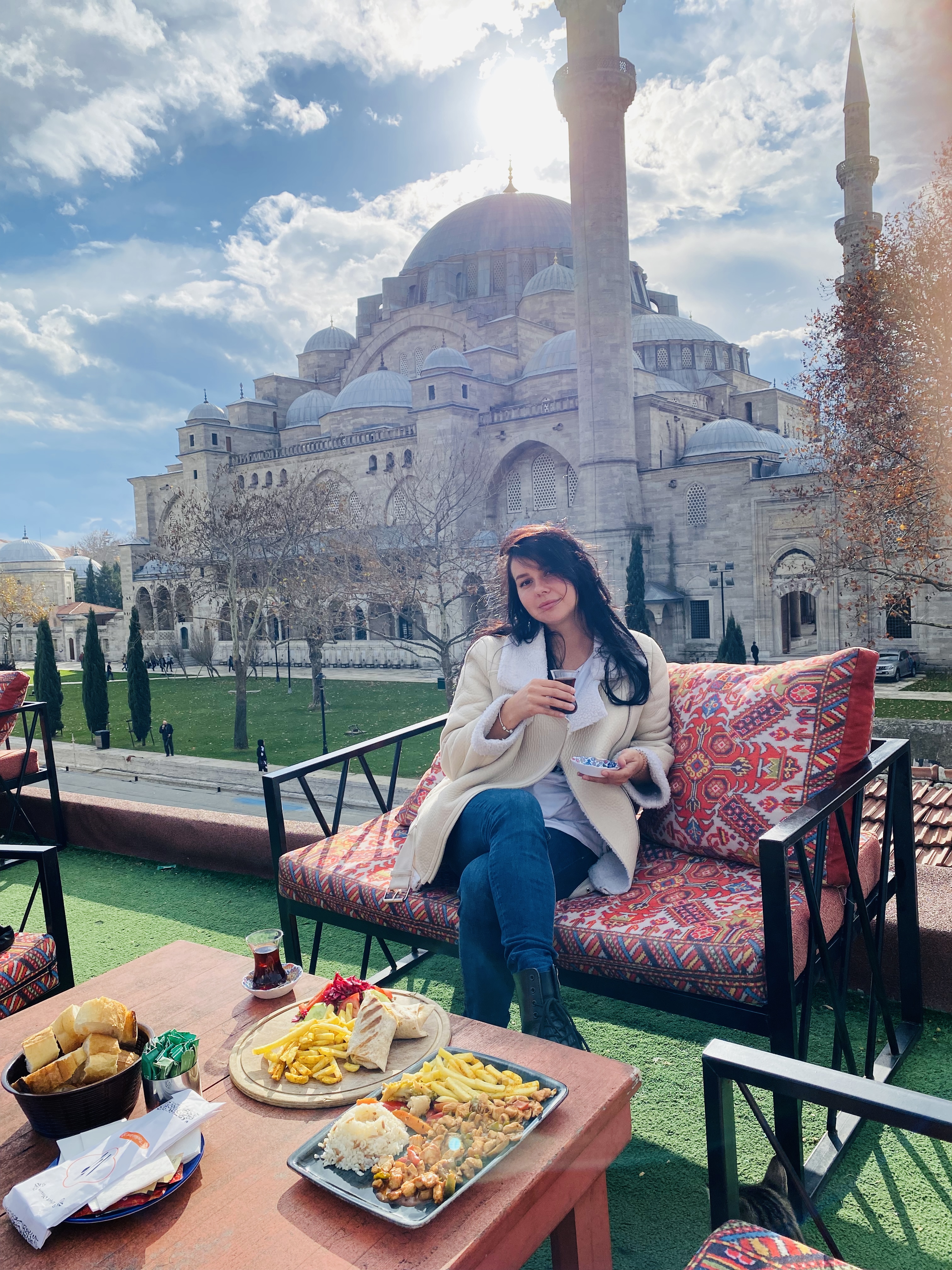 Ну что, начнем отсчет Стамбульских котиков?