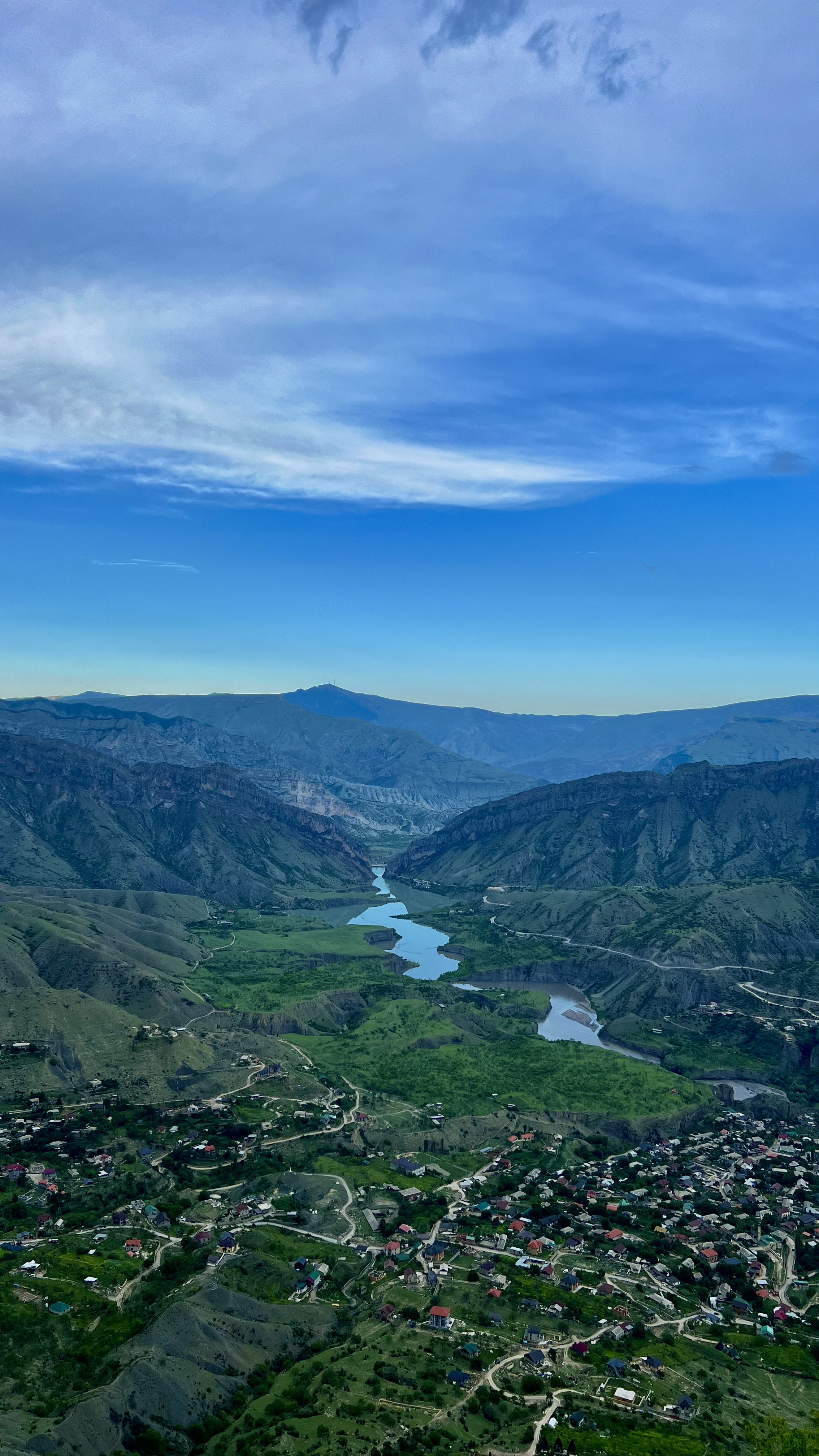 Плато и водопады
