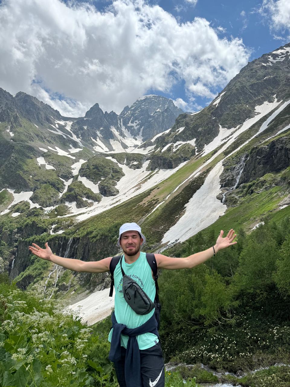 Архыз+Домбай с комфортом, трекинг к озерам и водопаду