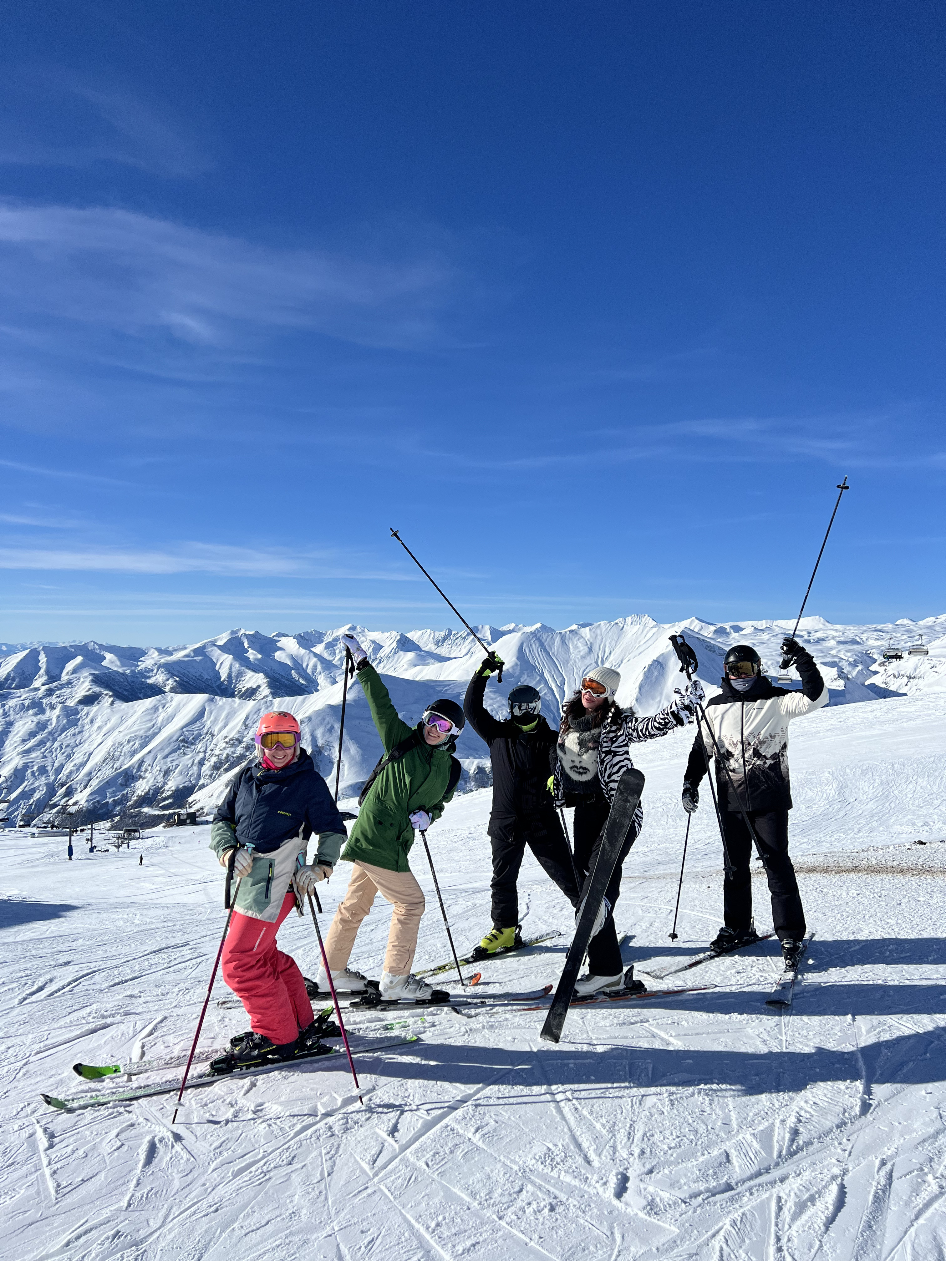 Новогодние праздники в Грузии: горные лыжи, вино и хинкали