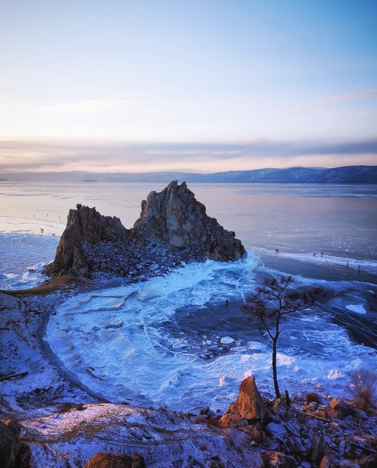 Север Ольхона и острова Малого моря