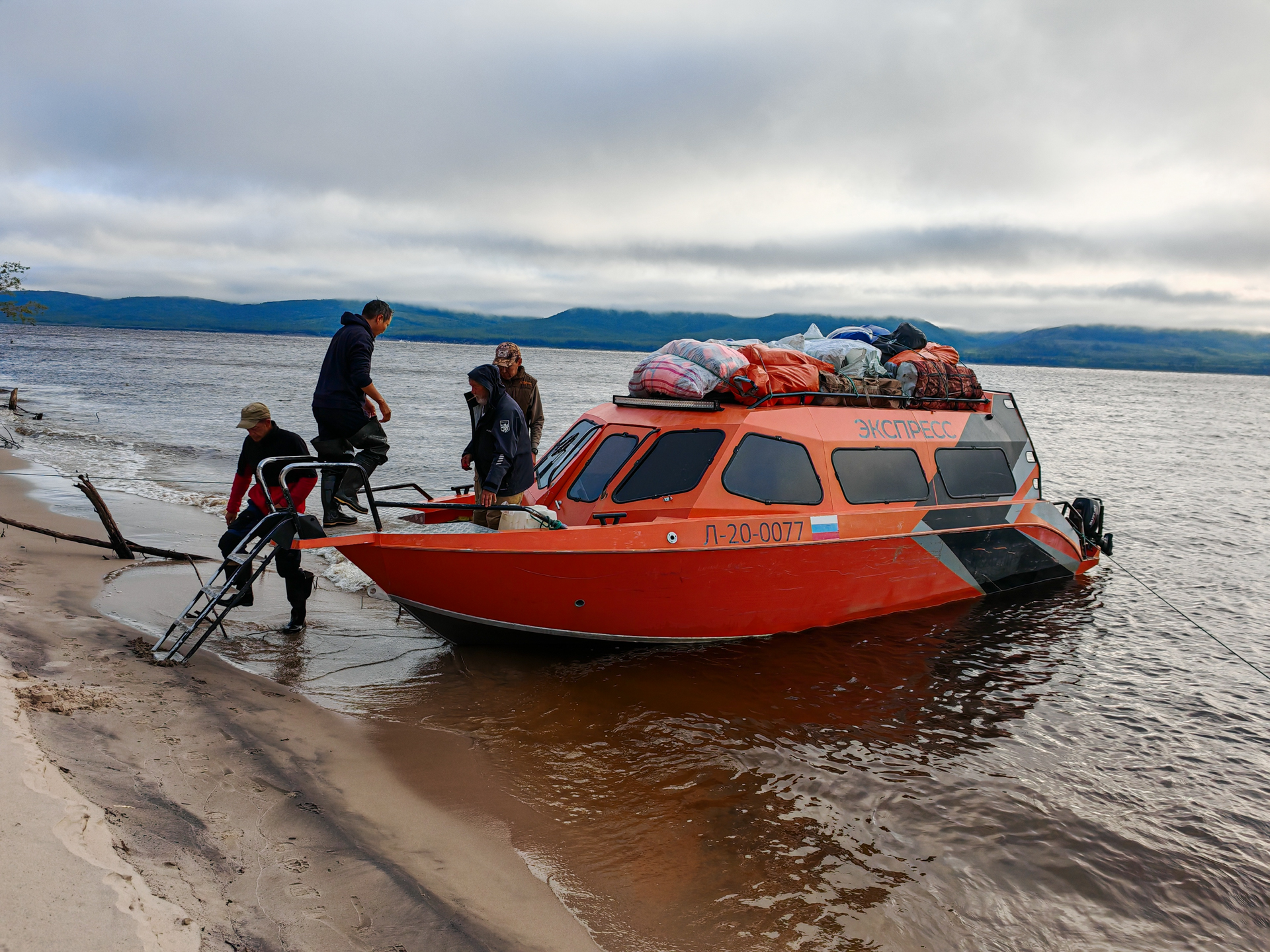 Сплав-отдых-рыбалка на реке Вилюй (13/20)