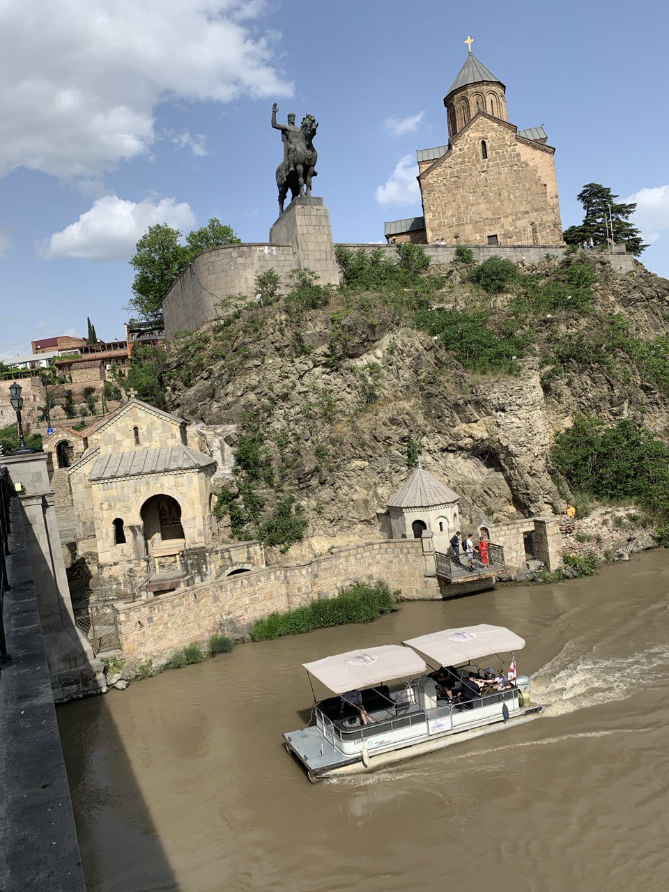 Изобильная Грузия (59/128)