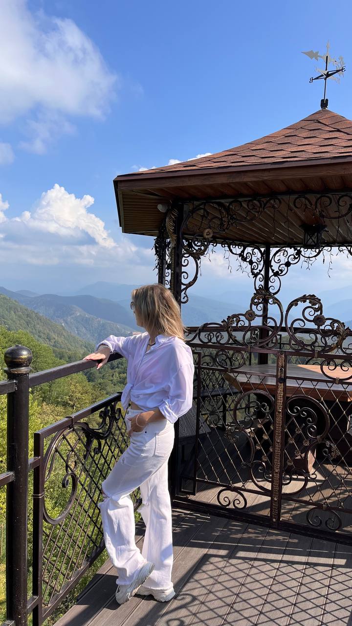 Лаго-Наки из Краснодара: Азишская пещера + смотровая Азиш-Тау