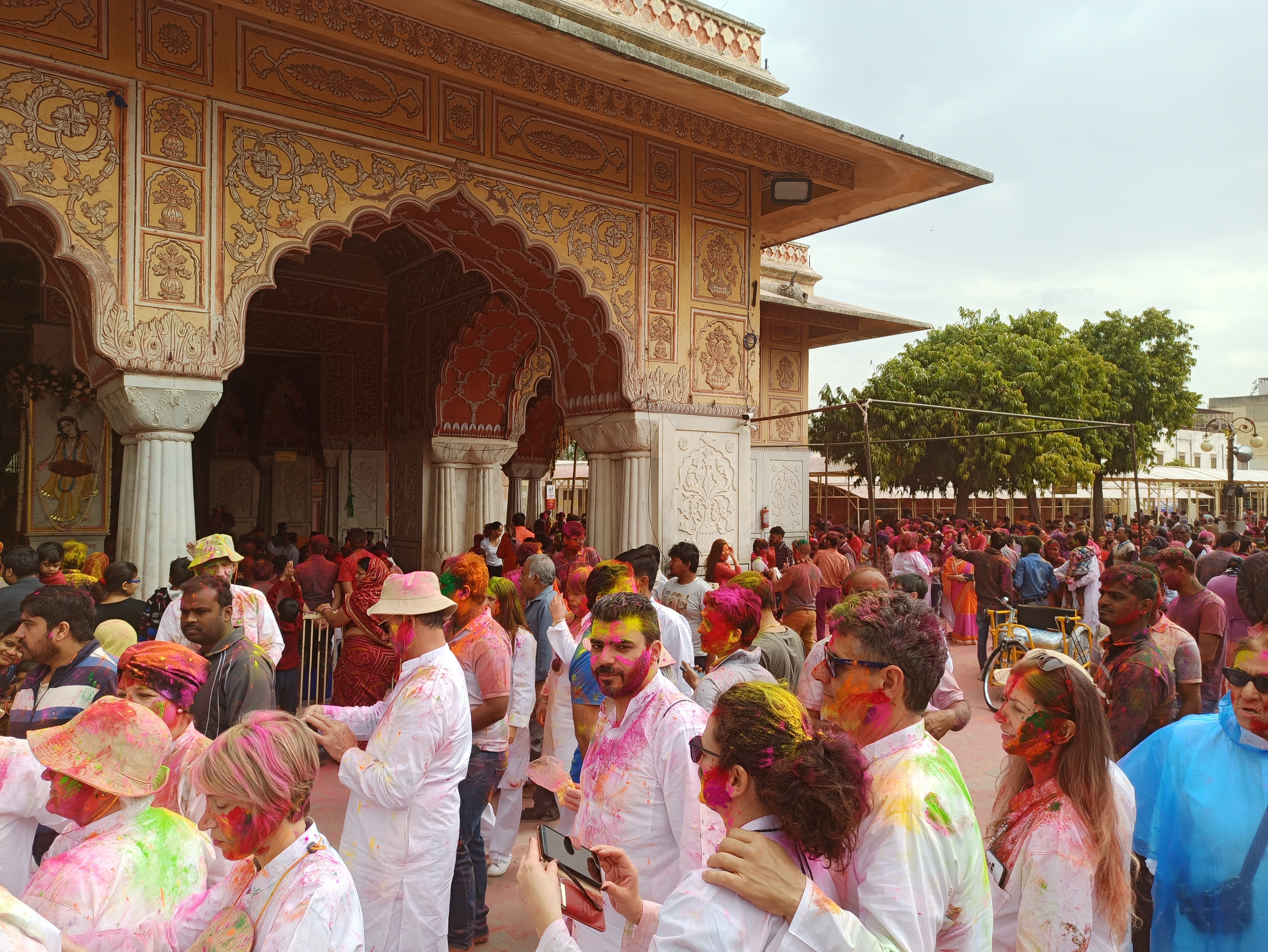 Цветные города Раджастана на Праздник Холи. (14/15)