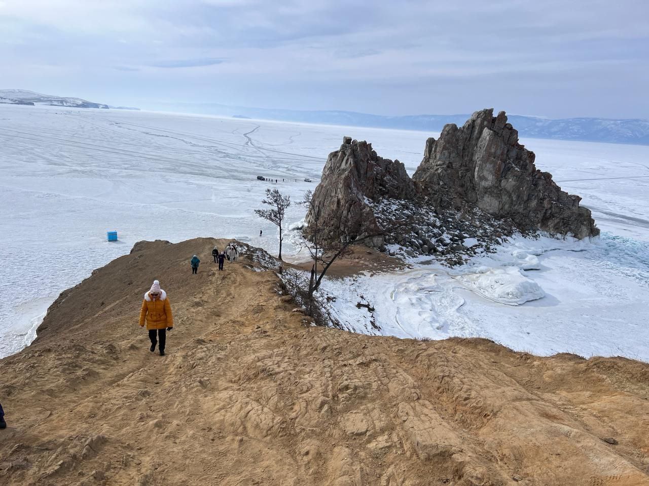 Ледовое сердце Байкала: путешествие на Ольхон на Хивусе (6/9)