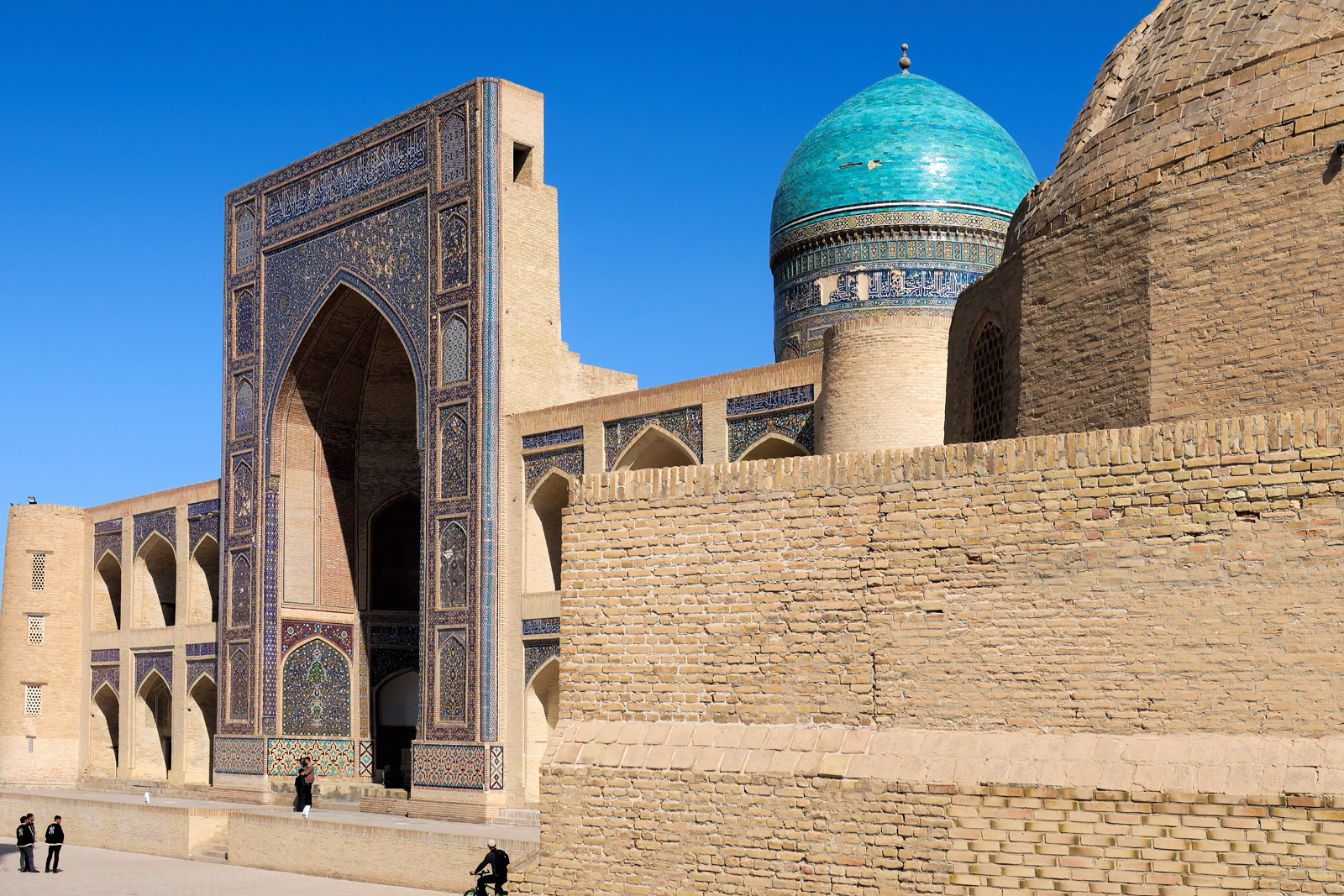 Сокровища Великого Шелкового Пути: Хива, Самарканд, Бухара и Гиждуван (отели 3) (17/96)