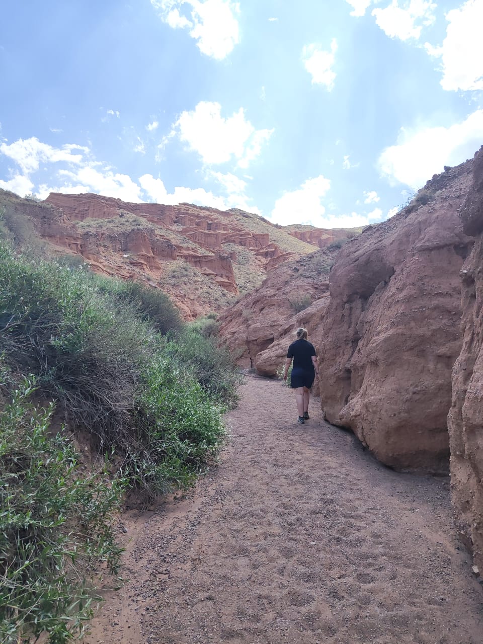 Киргизия: фантастика марсианских пейзажей (13/21)