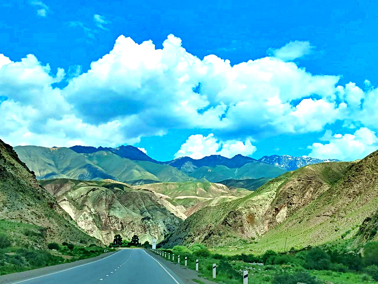 Киргизия: фантастика марсианских пейзажей (16/21)