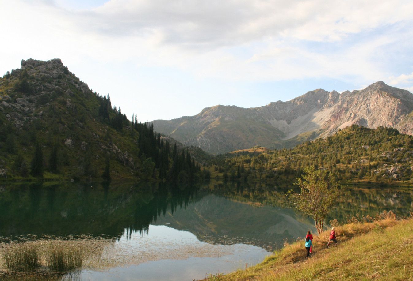 Красивейший треккинг налегке к озеру Сары-Челек - жемчужине Тянь-Шаня. (25/57)