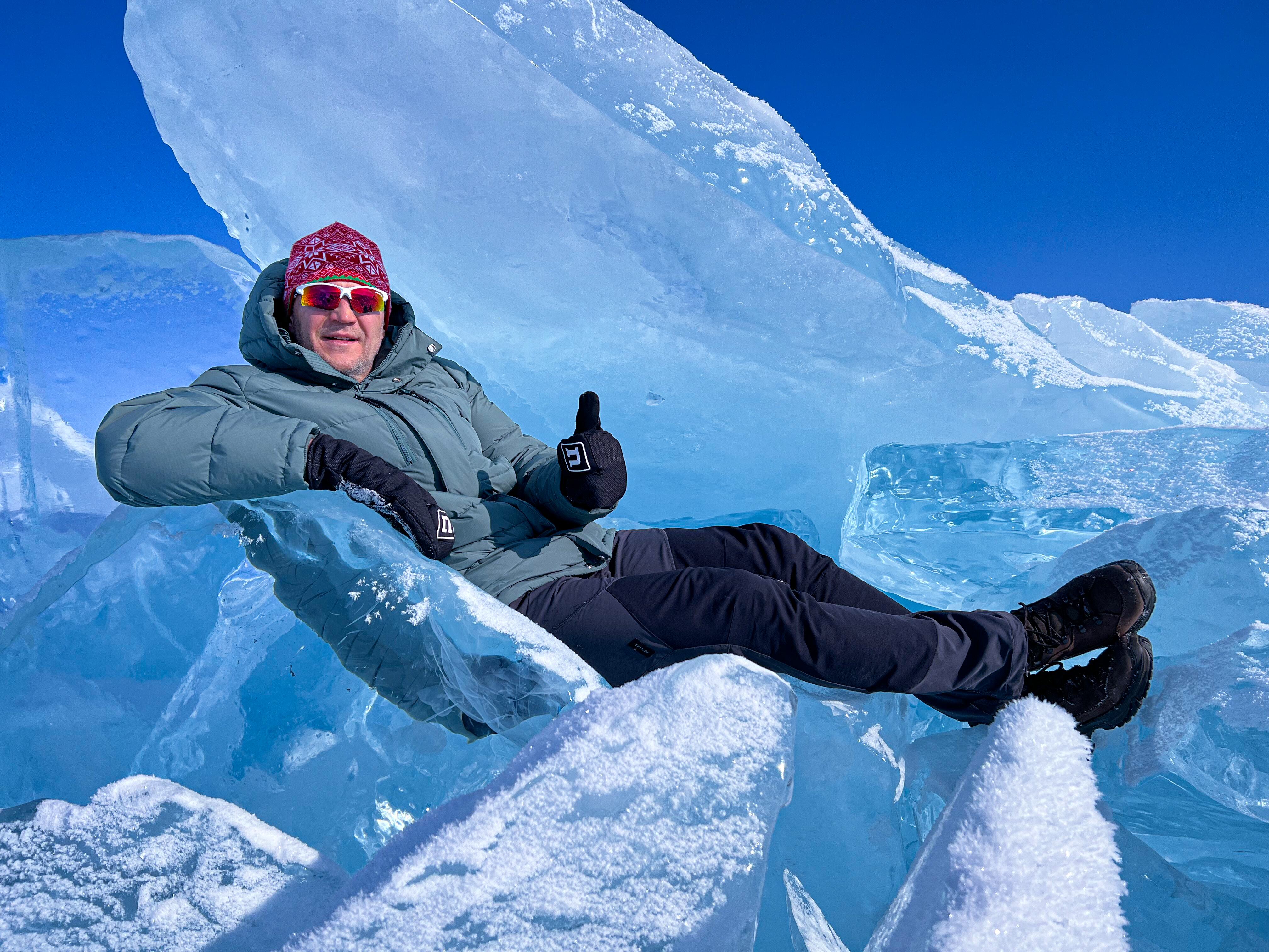 О. Ольхон-самый красивый лед всего Байкал-по пути