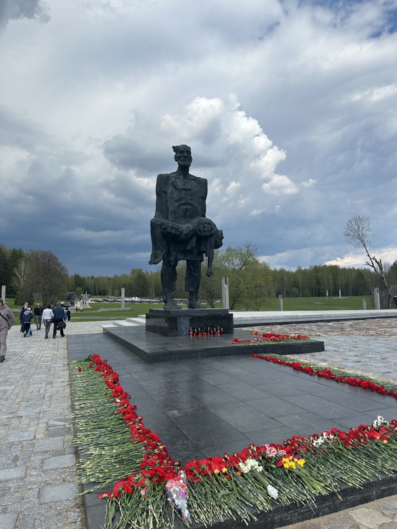 Экскурсия в Хатынь