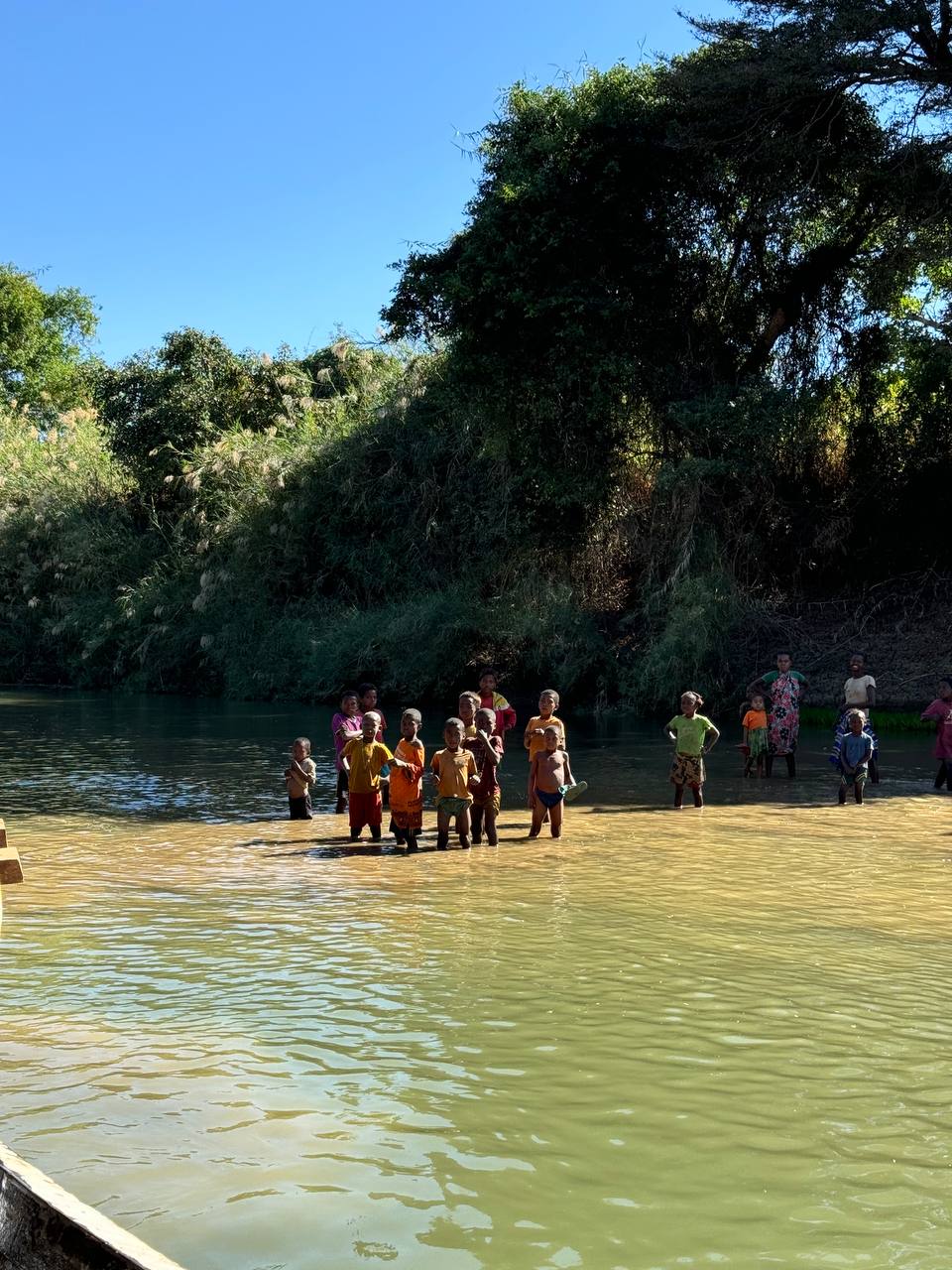 Дикий трип - Сплав По Реке & Цинги & Баобабы Мадагаскара (13/62)