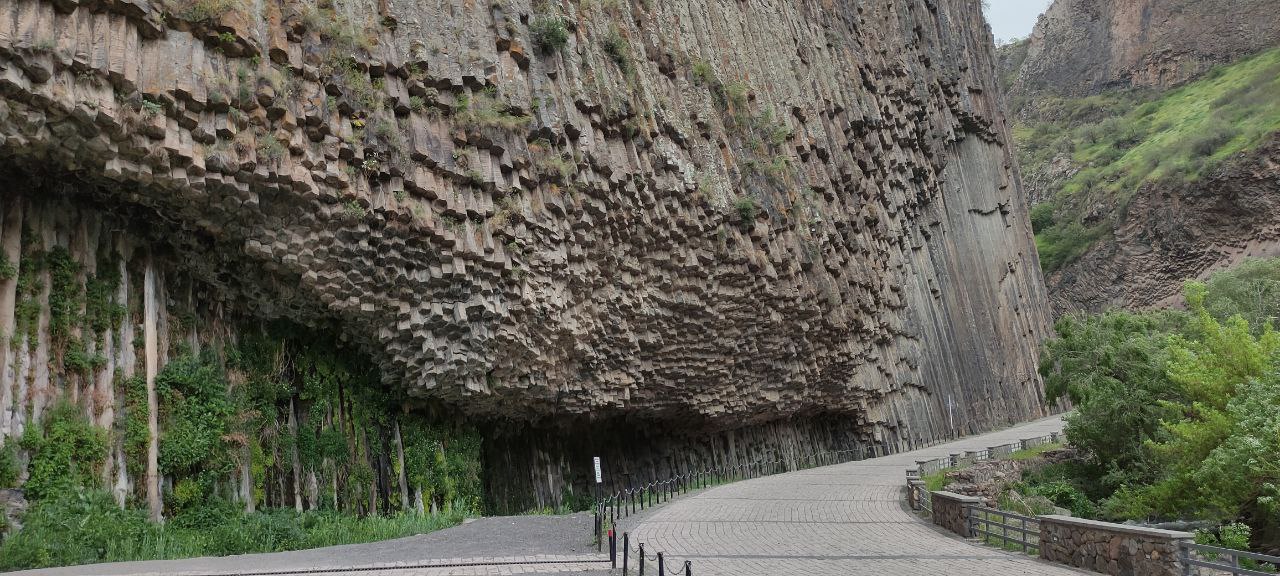 Хайкинг в ущелье реки Азат & Симфония камней (5/8)